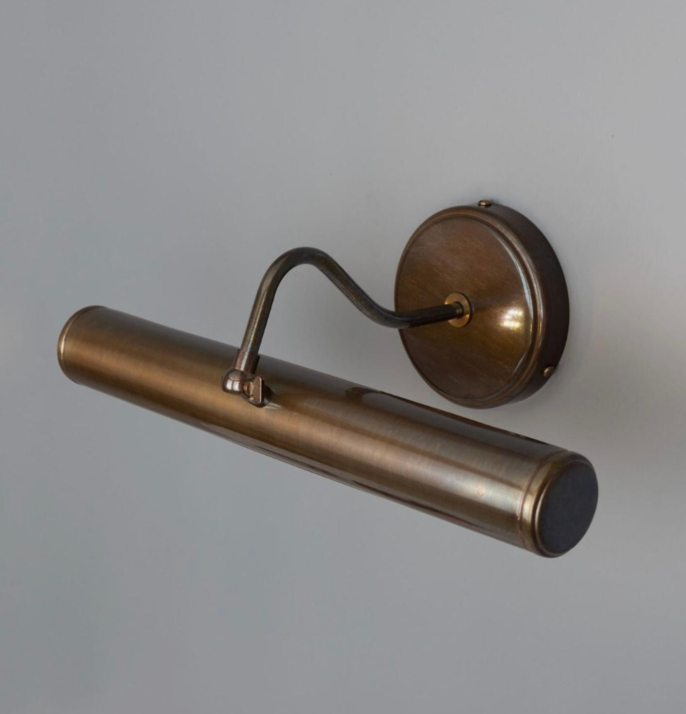 Belfast Picture Light LIGHTING - sconce Mullan Lighting