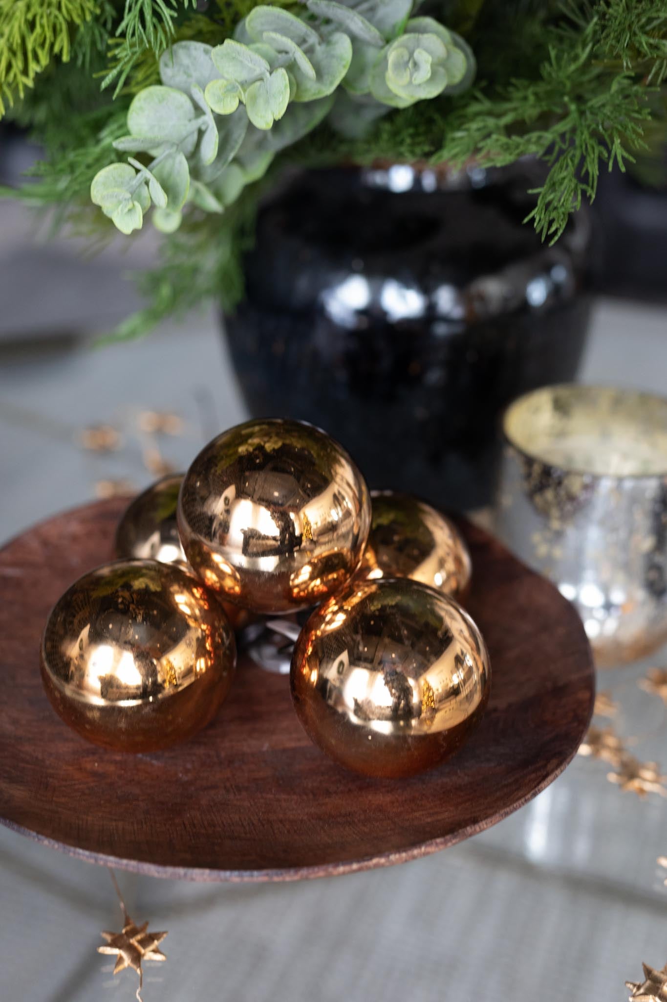 Aged Bronze Round Ornament CHRISTMAS 2024 Ragon House (Faire)