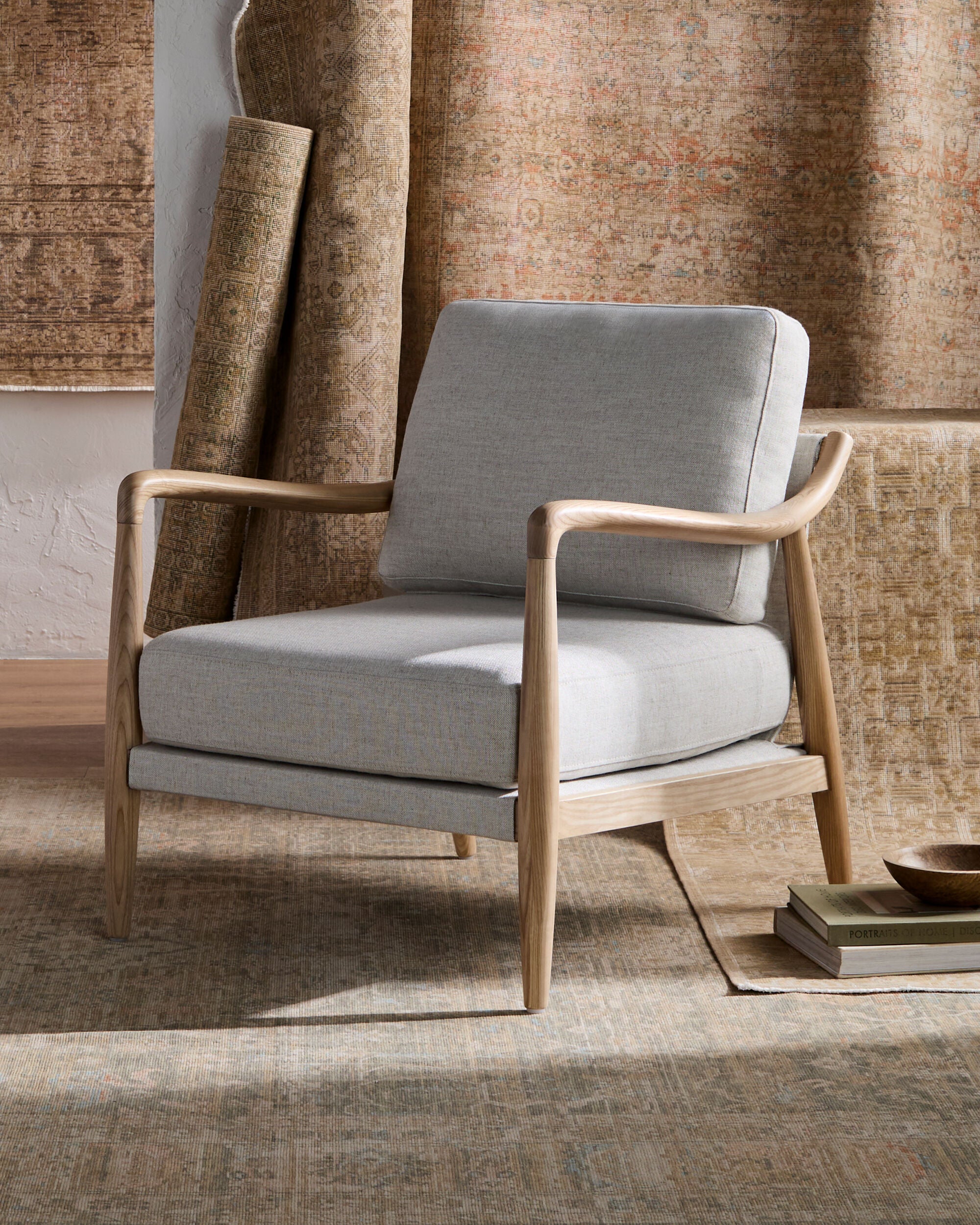 Gaviota Accent Chair FURNITURE - accent chair Surya