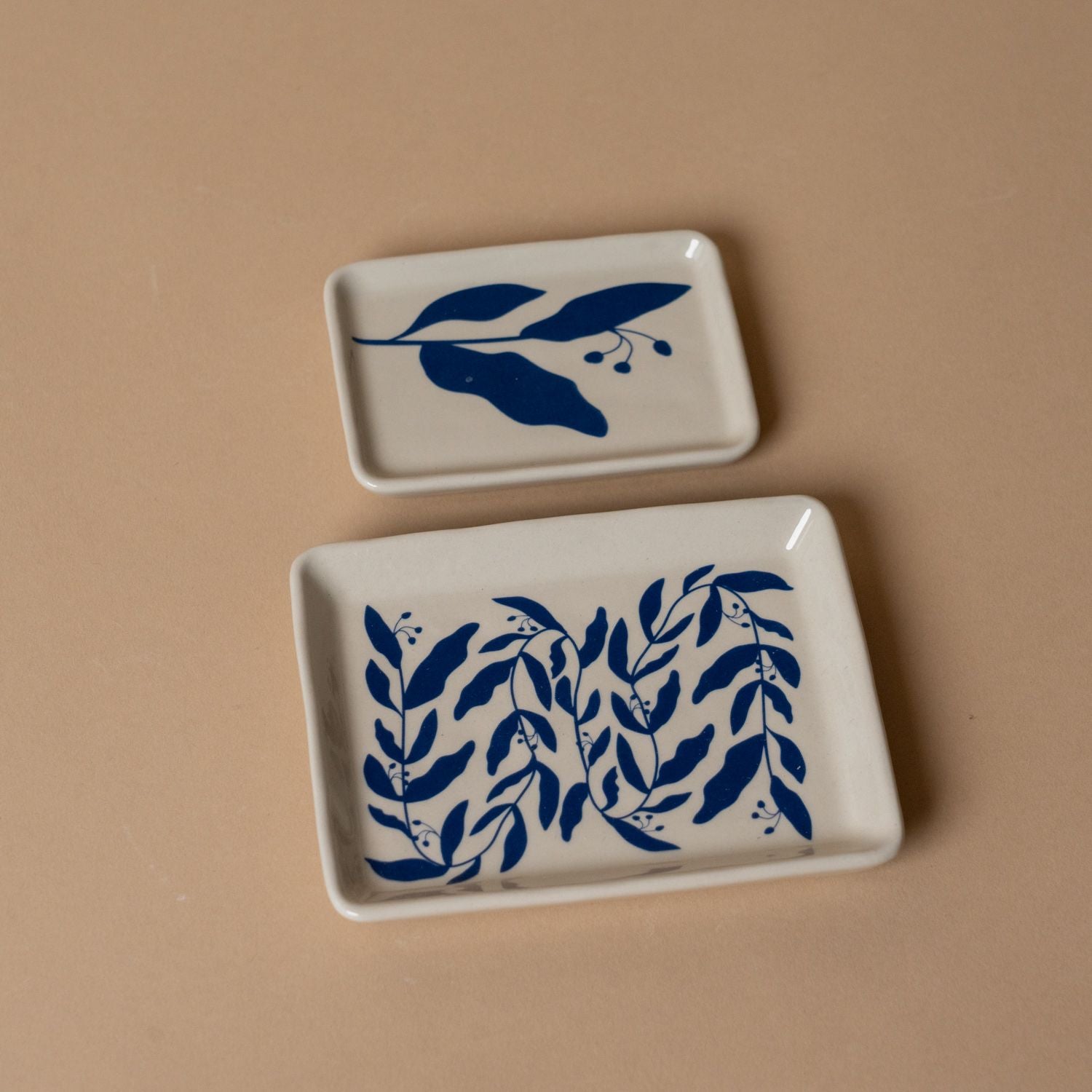 Blue Floral Stoneware Dish dish Creative Co-op (DYA)