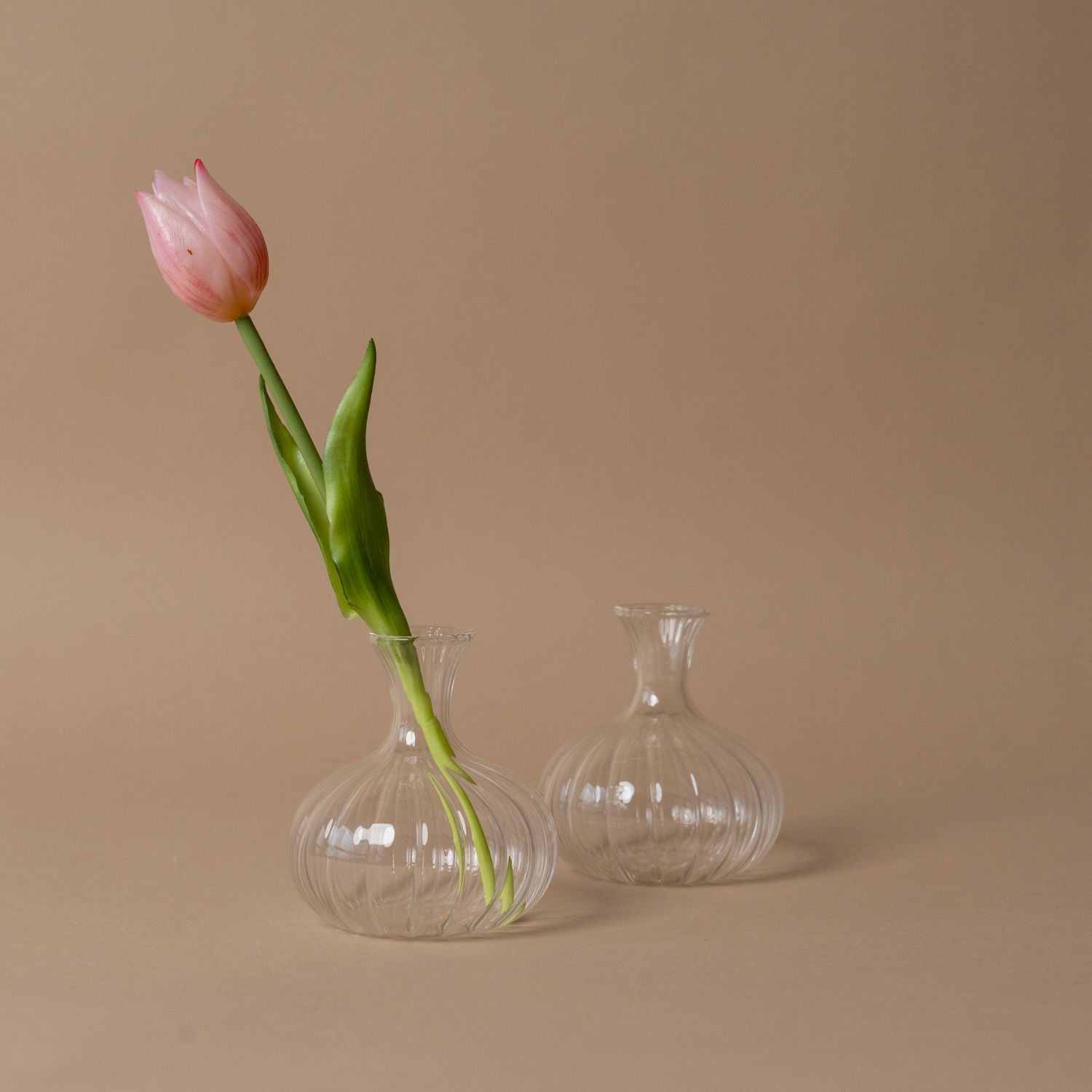Ripple Glass Bud Vase vase Tell Me More (Faire)