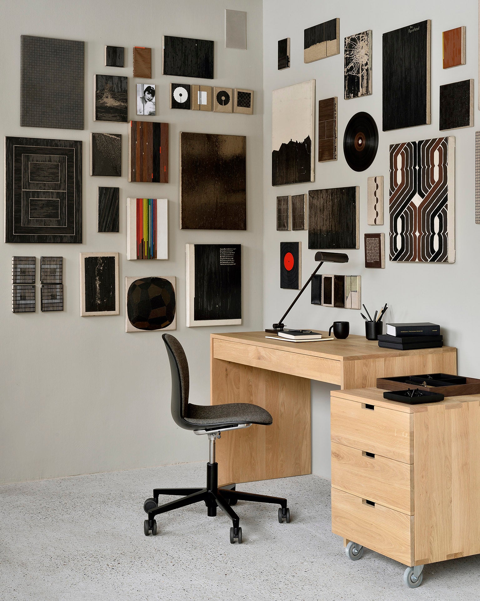 Wave Desk 17 - FURNITURE - desks Ethnicraft
