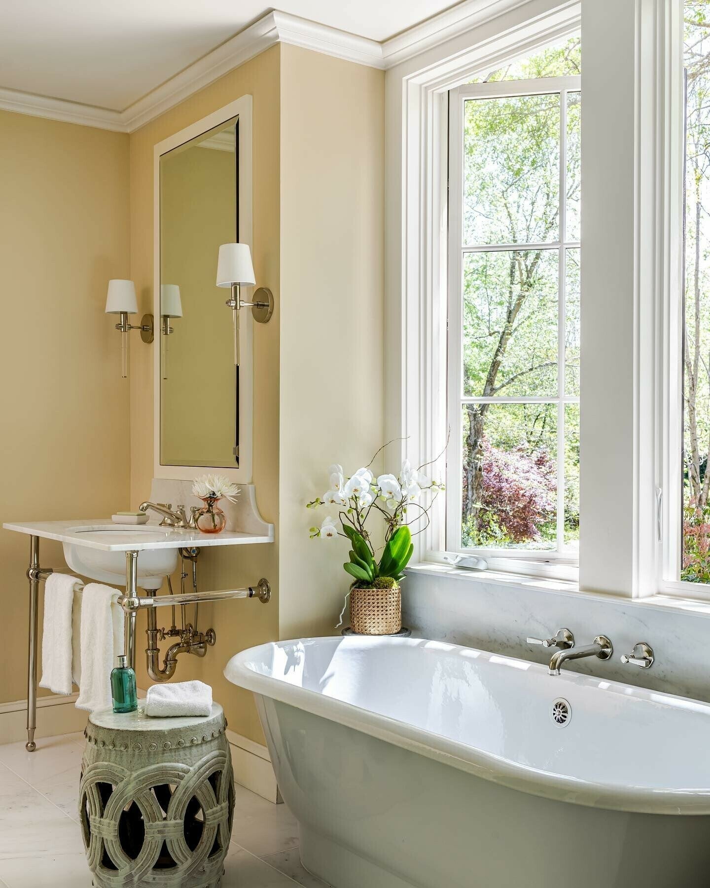 Farrow & Ball Orange Coloured White No. W5 - Archive Collection PAINT - Farrow & Ball Farrow & Ball
