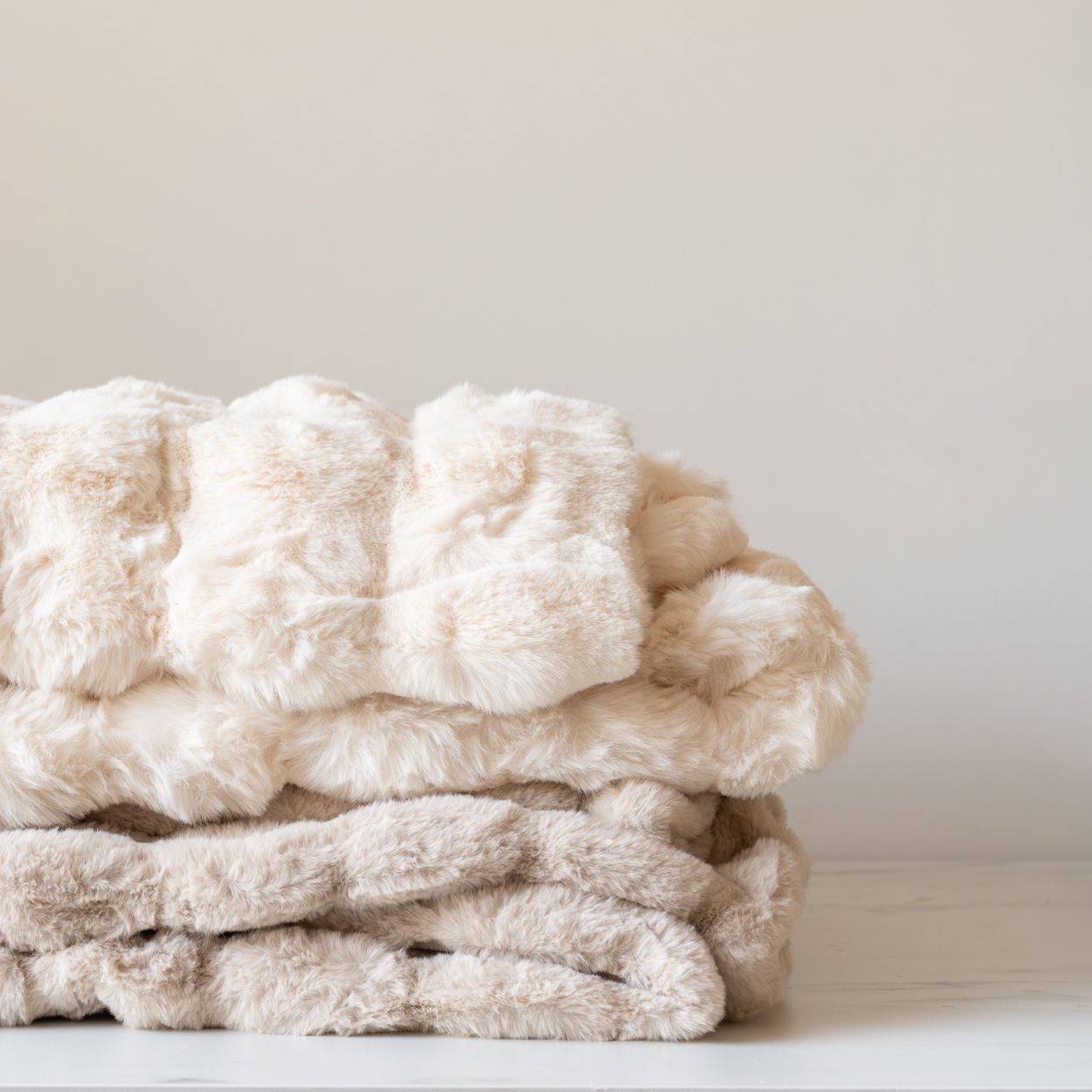 Latte Faux Fur Throw Blanket - Rug & Weave