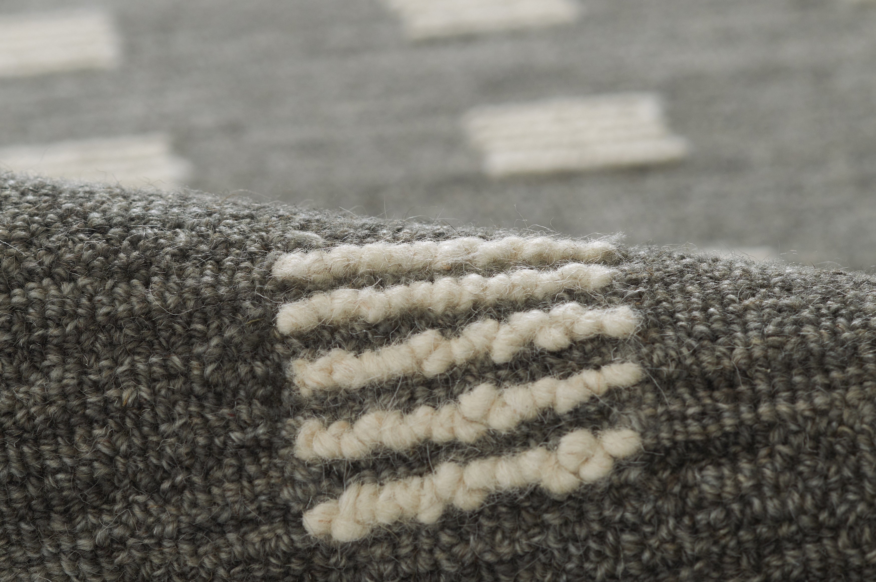 IN STORE - Archie Tile Hand Tufted Rug IN STORE - rugs Momeni