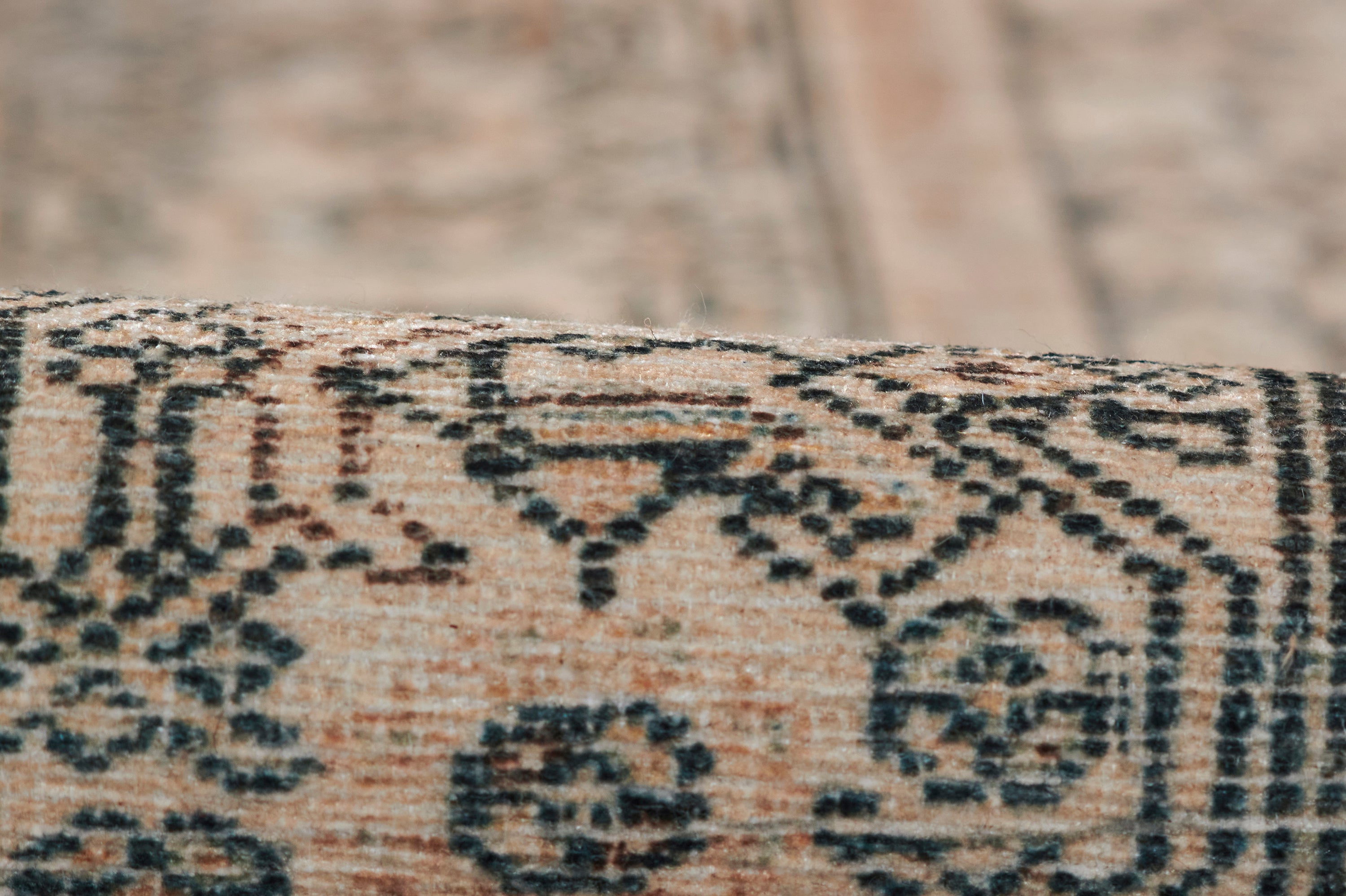 Ariyah Charcoal / Sand Rug RUGS - synthetic Momeni