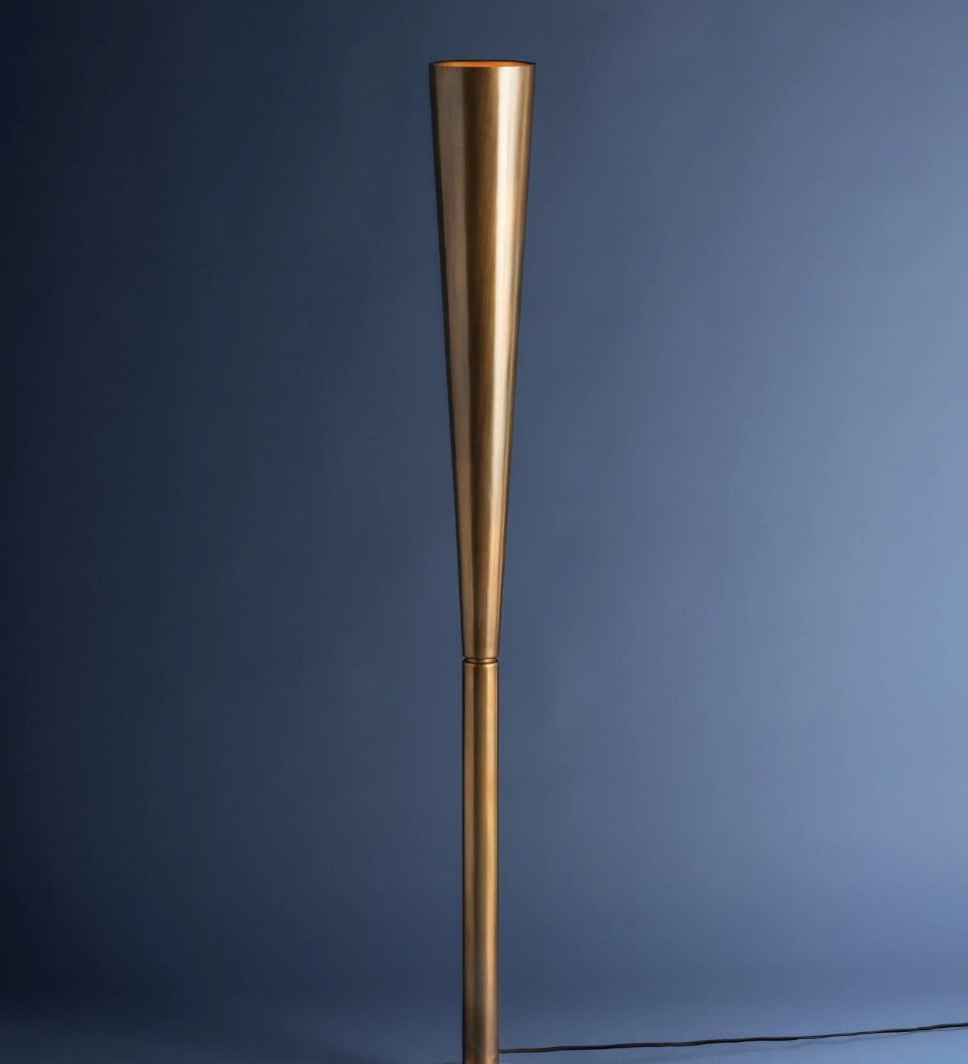 Avon Floor Lamp – view 2