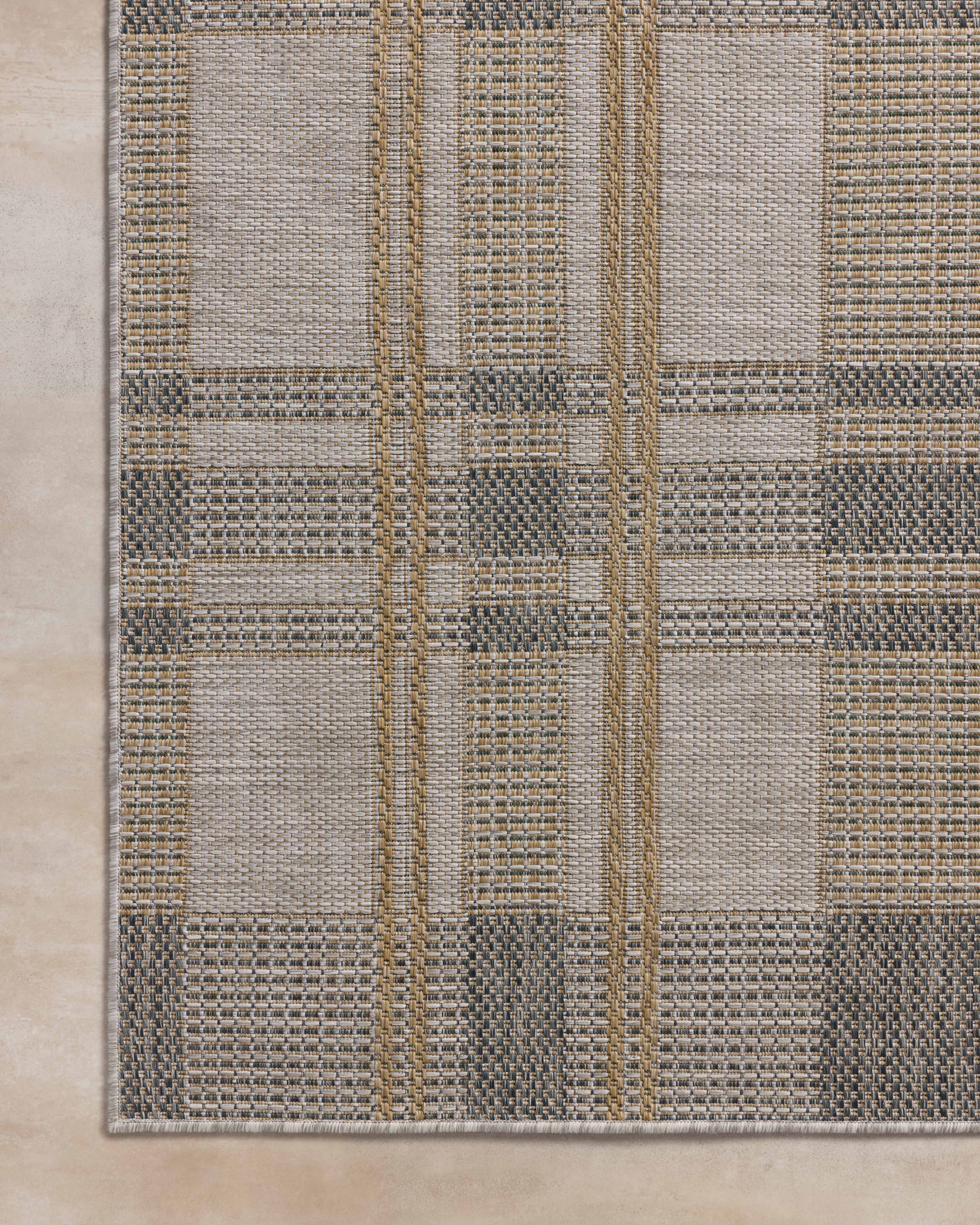 Loloi Birch Bone / Gold Indoor/Outdoor Rug Loloi