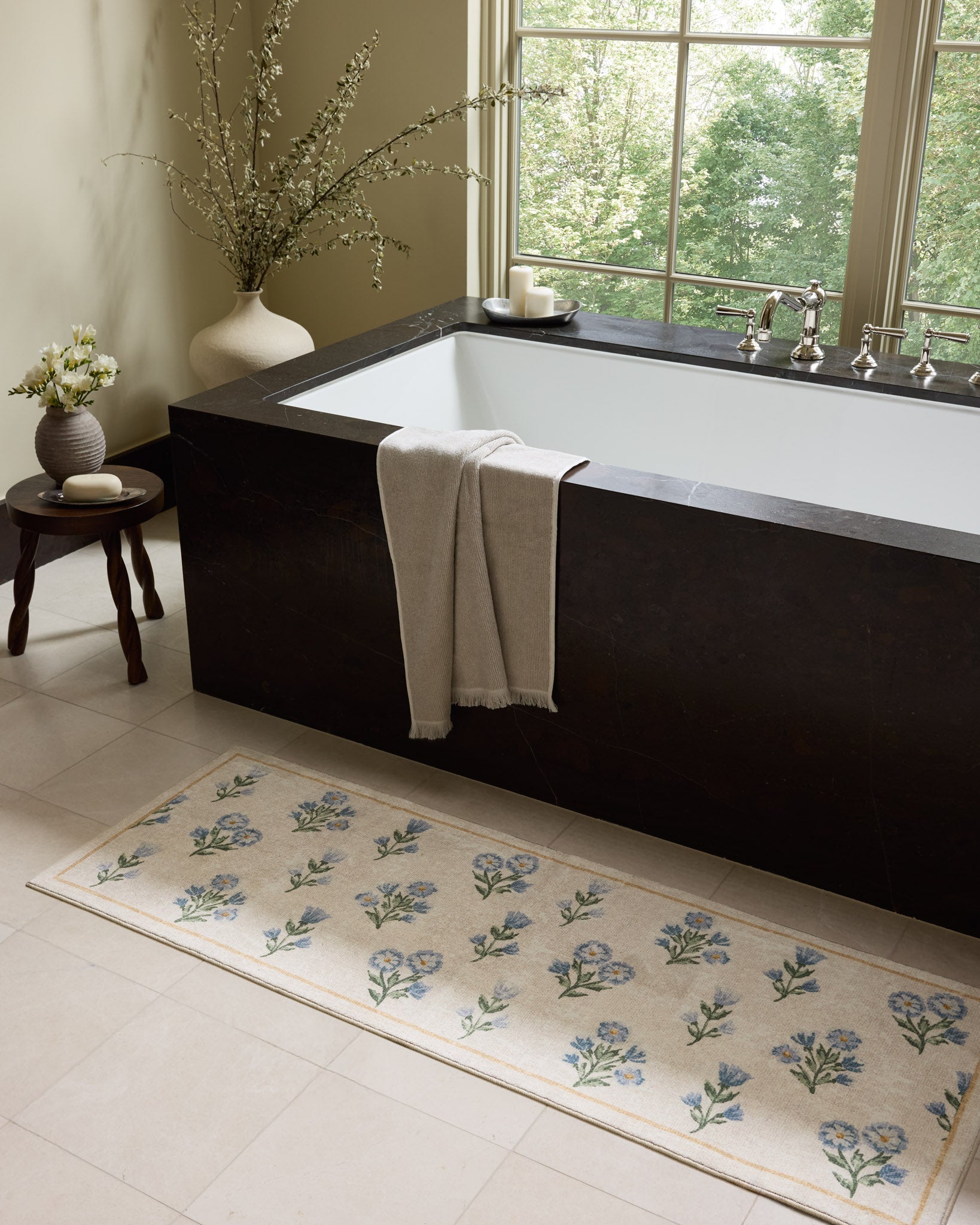 Chris Loves Julia x Loloi Clove Ivory / Lt. Blue Bath Mat - Rug & Weave