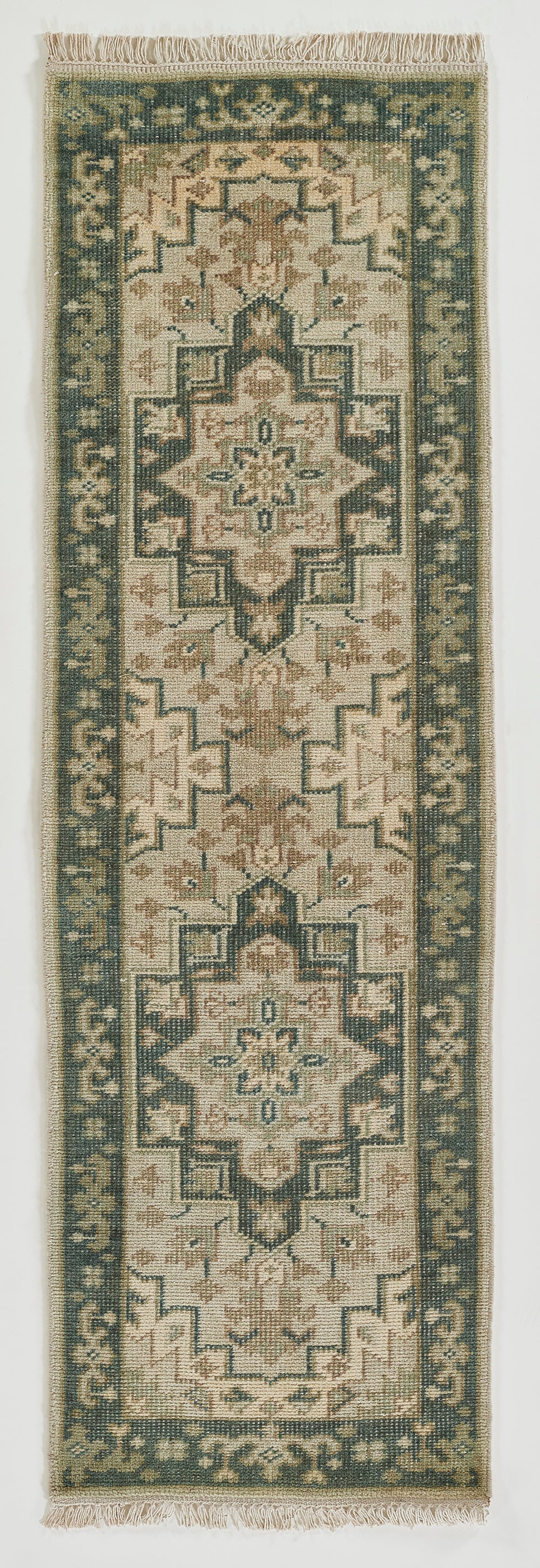 Concord Medallion Hand Knotted Area Rug RUGS - wool Momeni