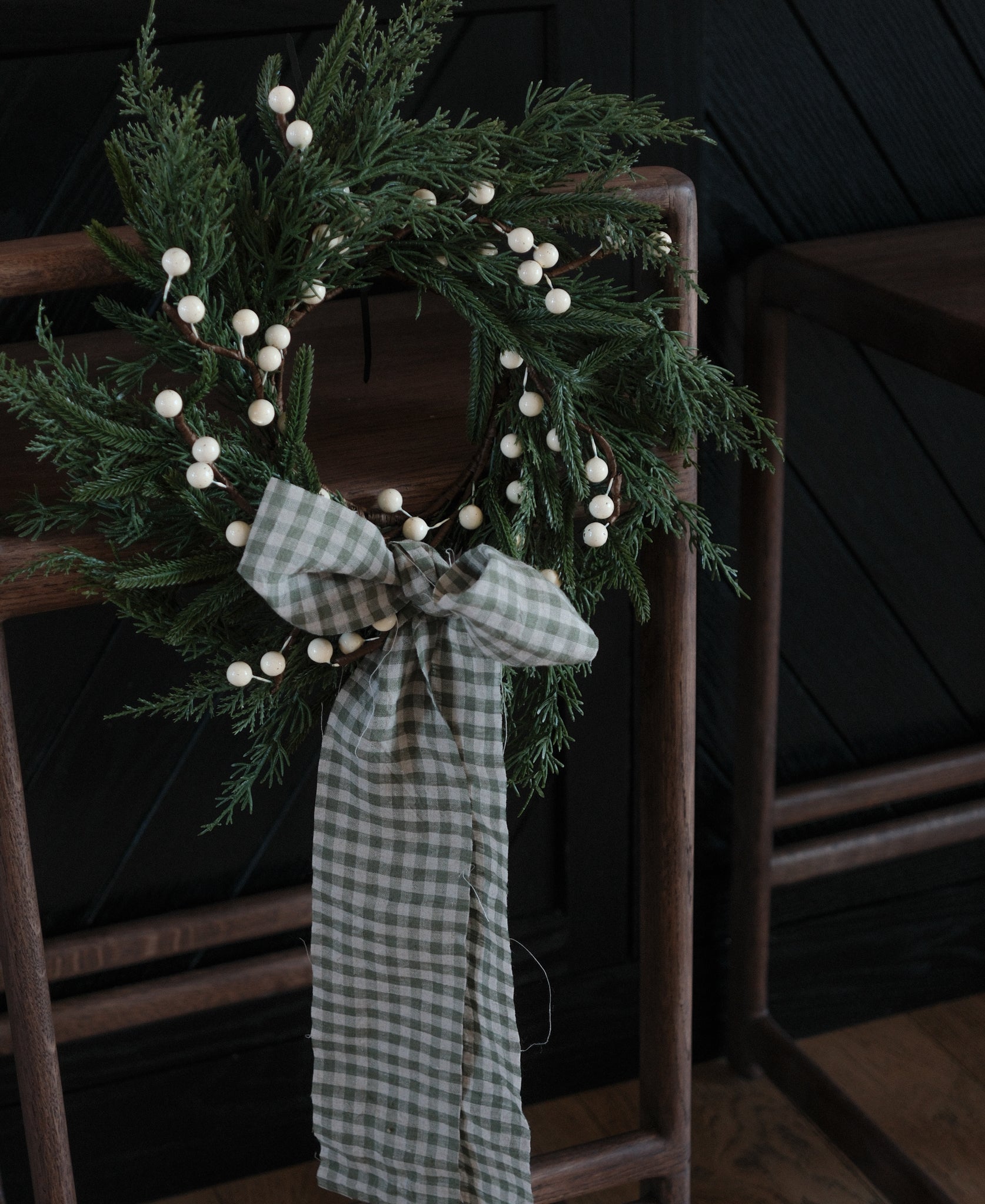 White Plum Berry Cypress Wreath CHRISTMAS 2025 Luxe B Co (Faire)