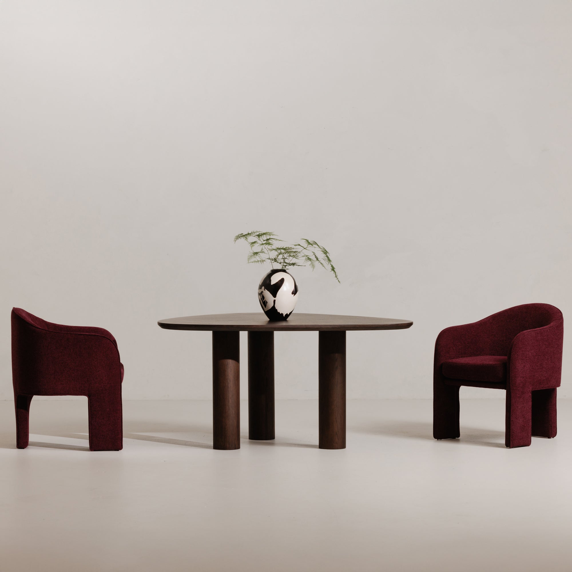 Clara Dining Chair FURNITURE - dining chair Moe's Furniture