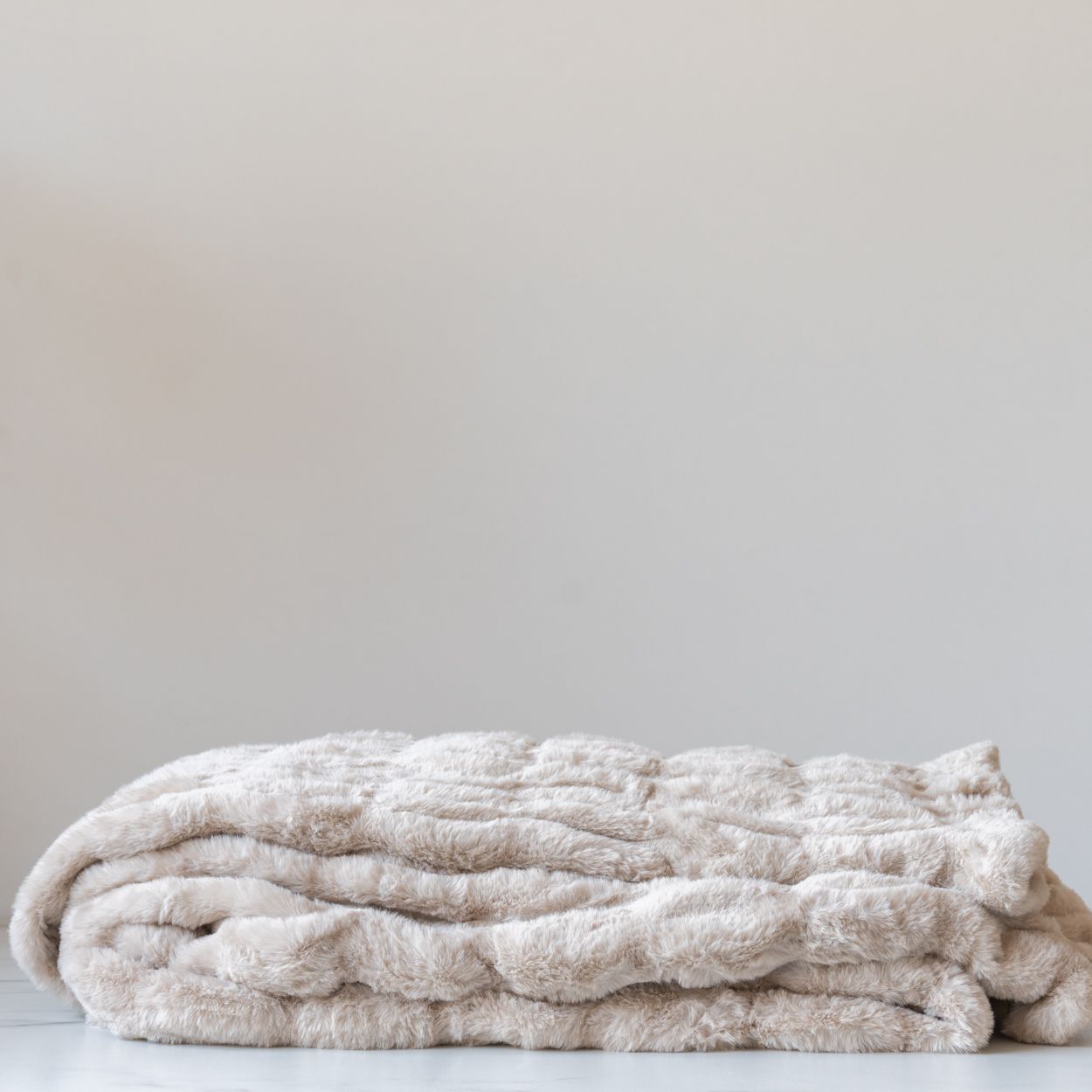 Latte Faux Fur Throw Blanket - Rug & Weave