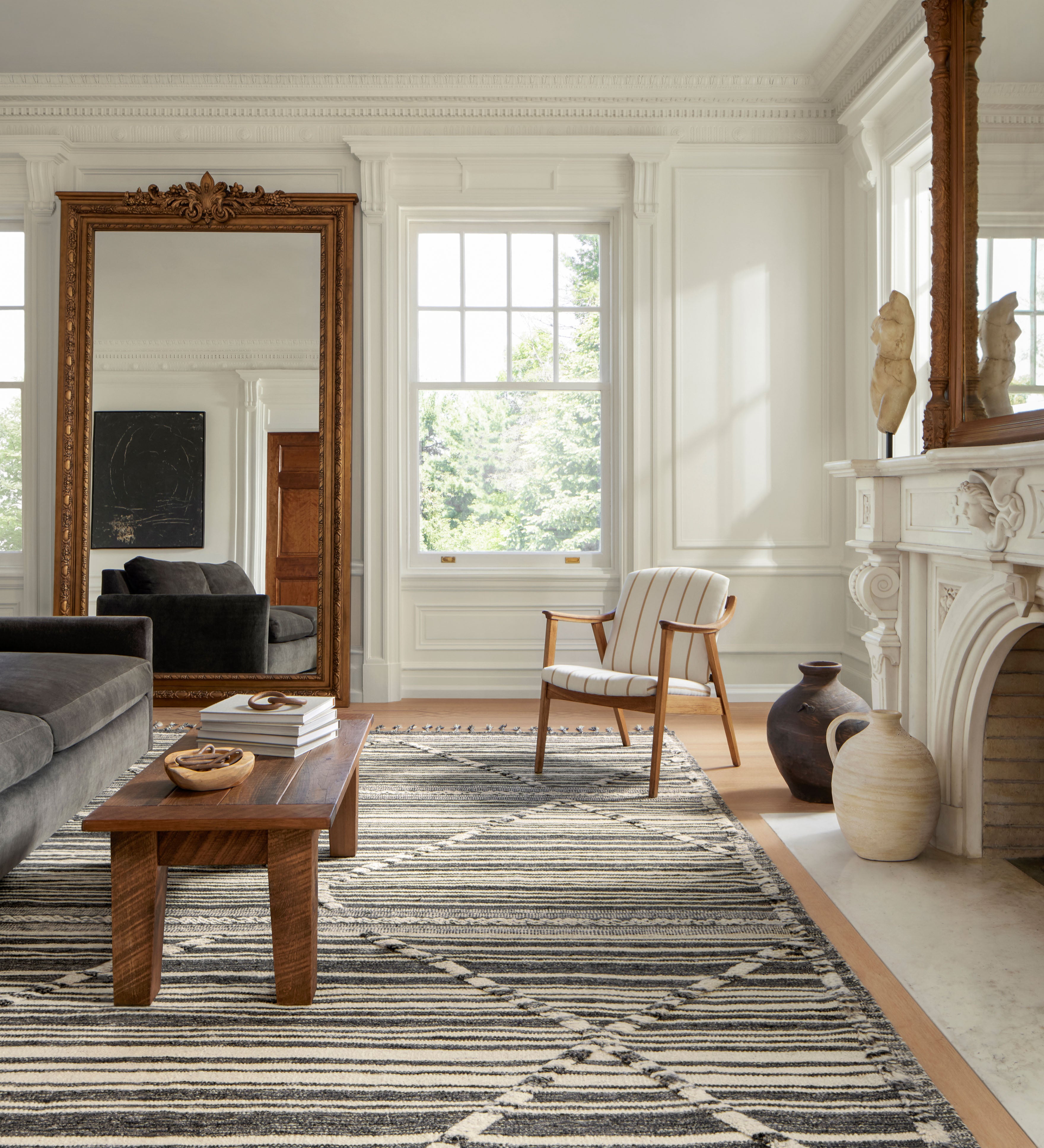 Loloi Iman Ivory / Charcoal Rug