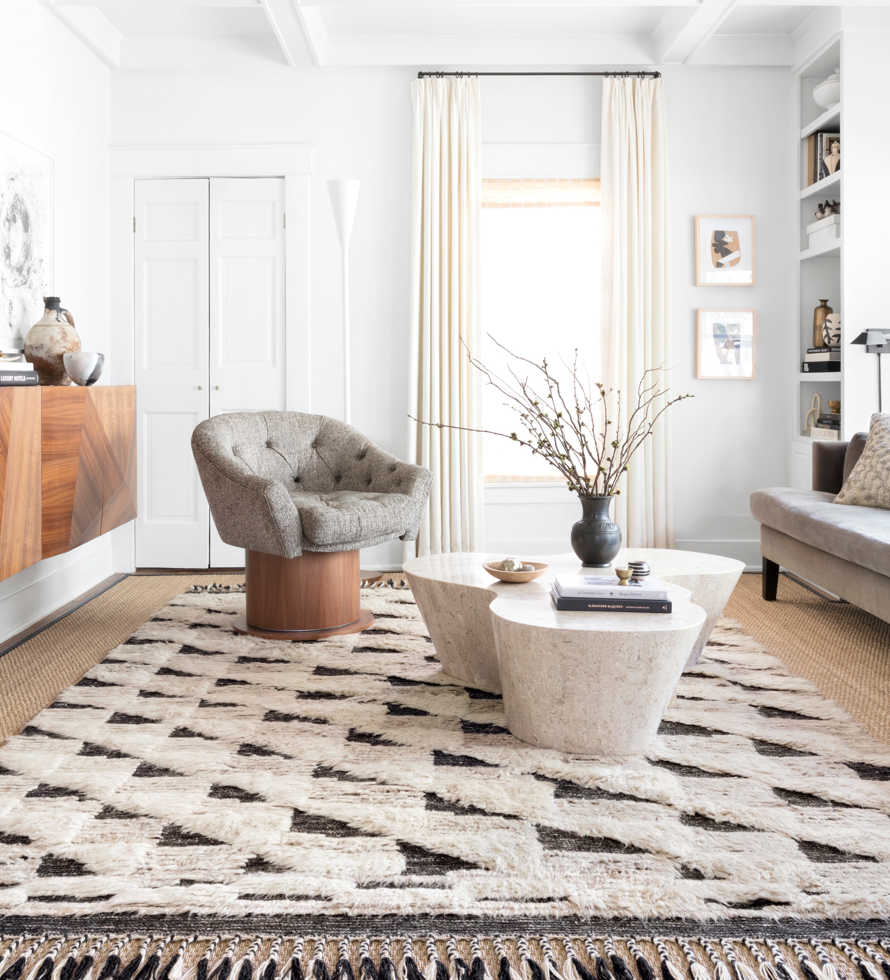 Loloi Khalid Natural / Black Rug