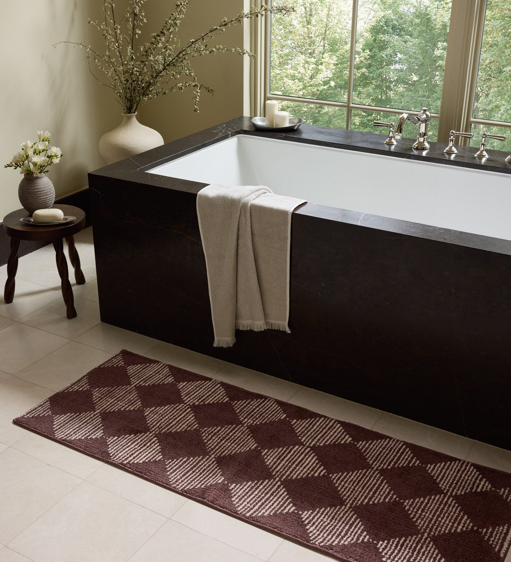 Chris Loves Julia x Loloi Lawrence Plum / Ivory Bath Mat - Rug & Weave