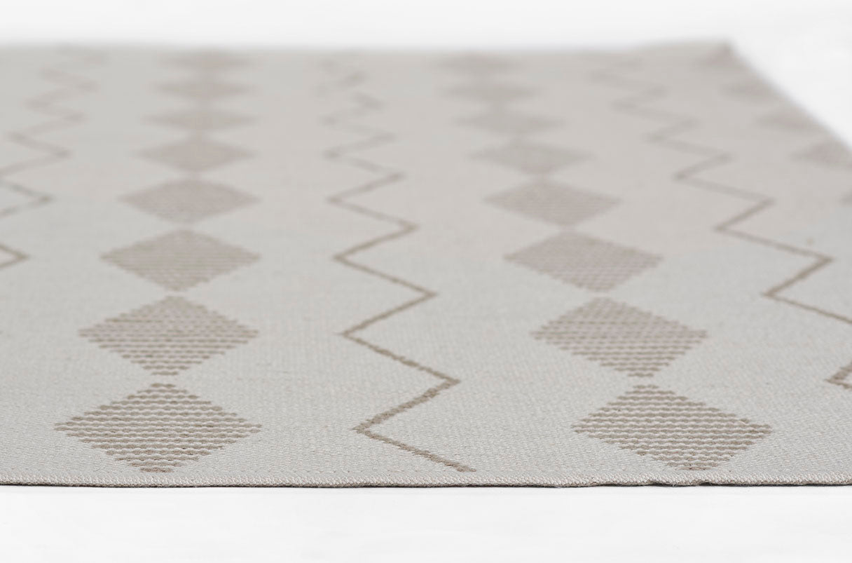 Mallow Beige Reversible Rug 5-Rugs - indoor/outdoor Momeni