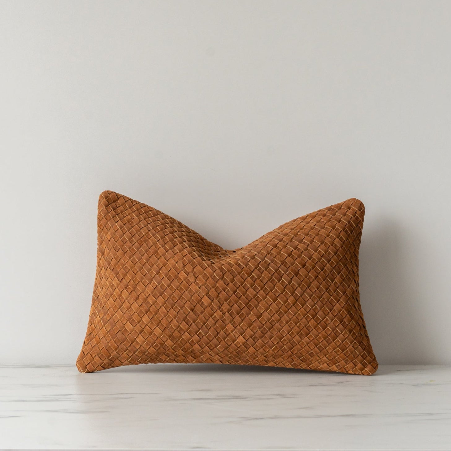 Loloi Saddle Pillow 2 - PILLOWS - essentials - warm Loloi