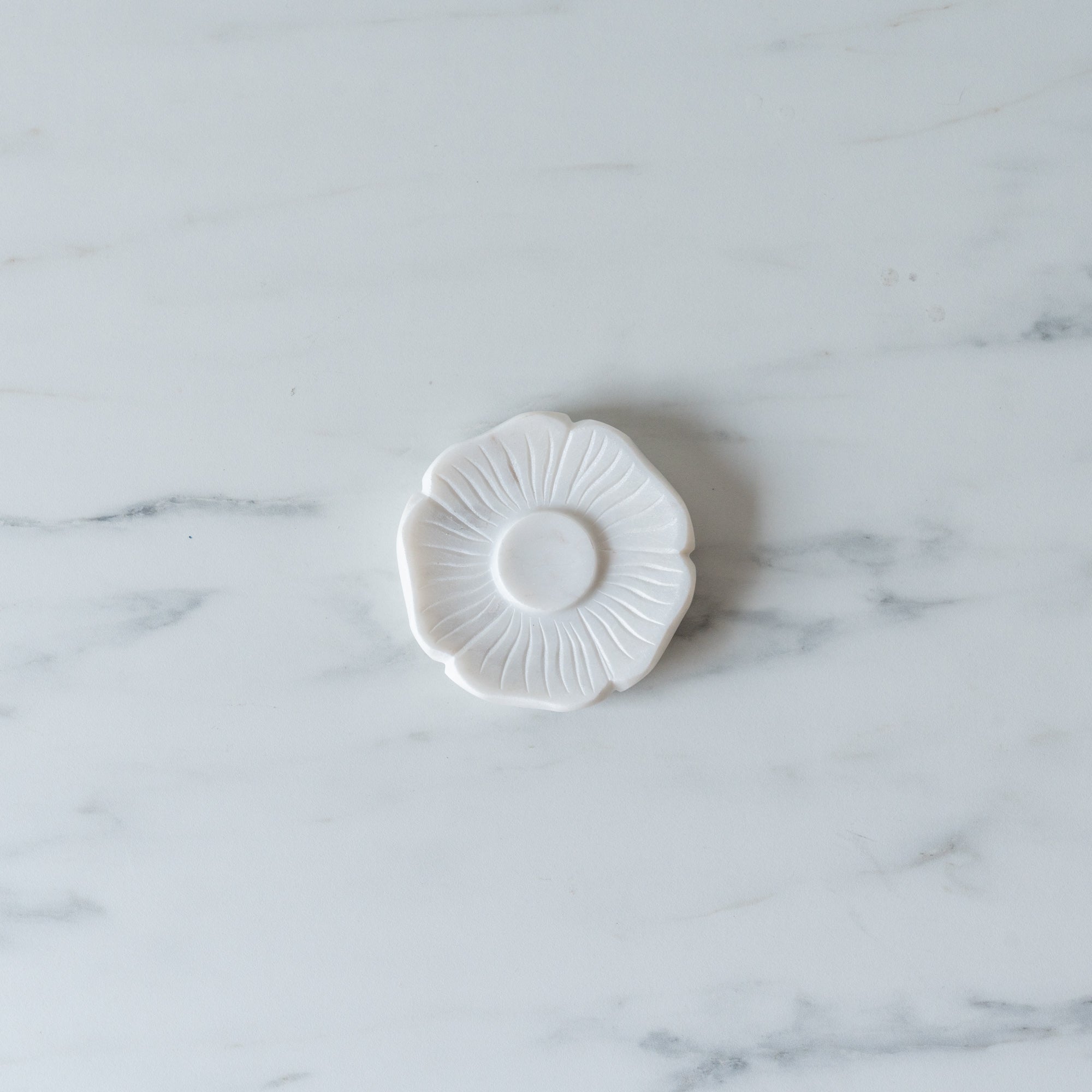 Marble Petal Dish dish Foreside Home & Garden (Faire)