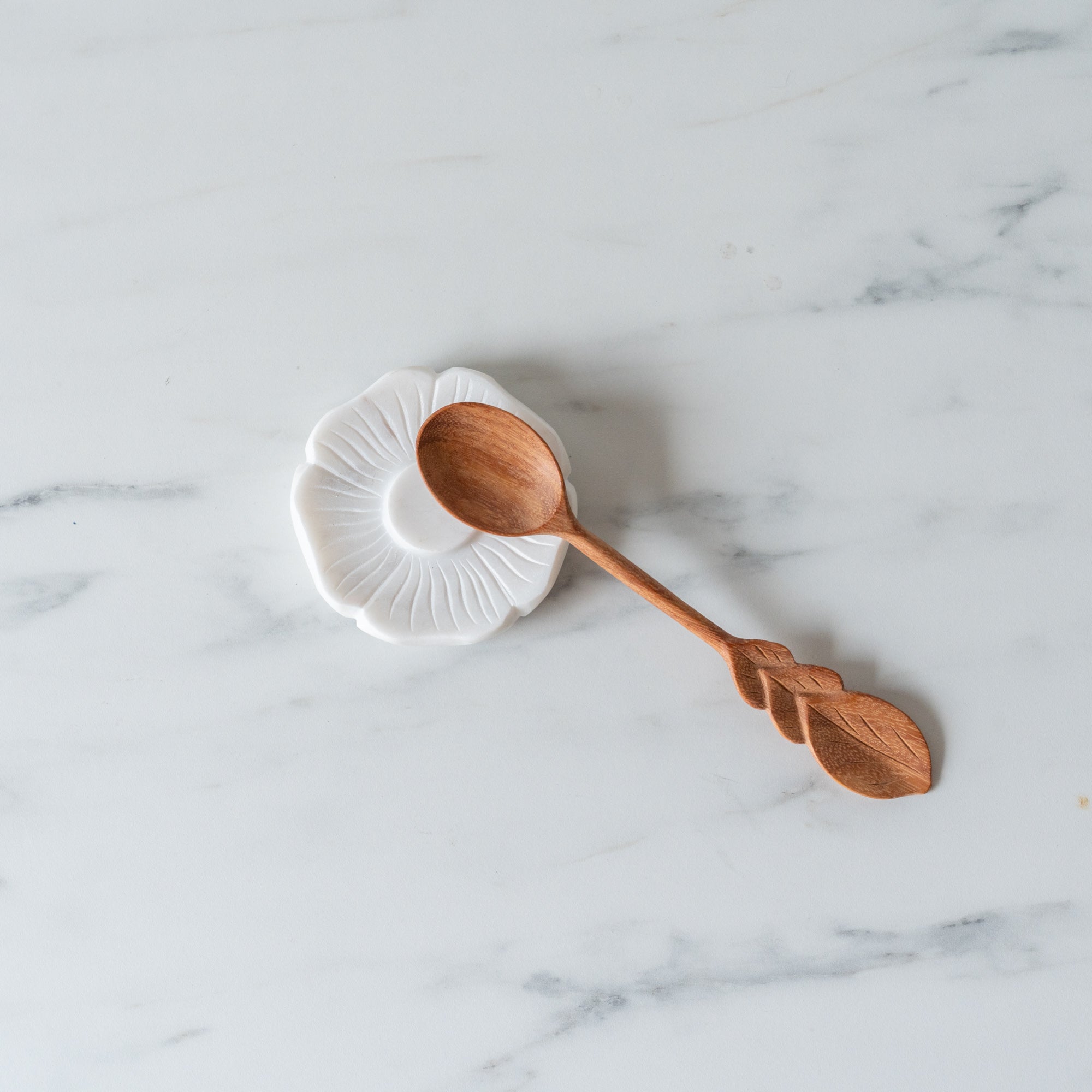 Marble Petal Dish dish Foreside Home & Garden (Faire)