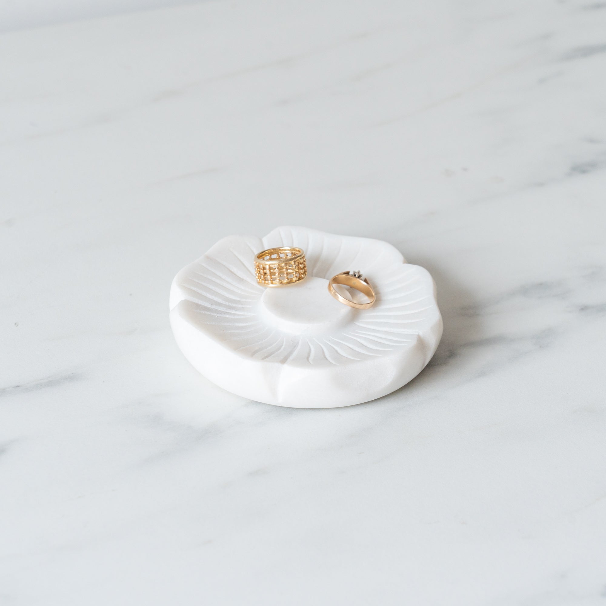 Marble Petal Dish dish Foreside Home & Garden (Faire)