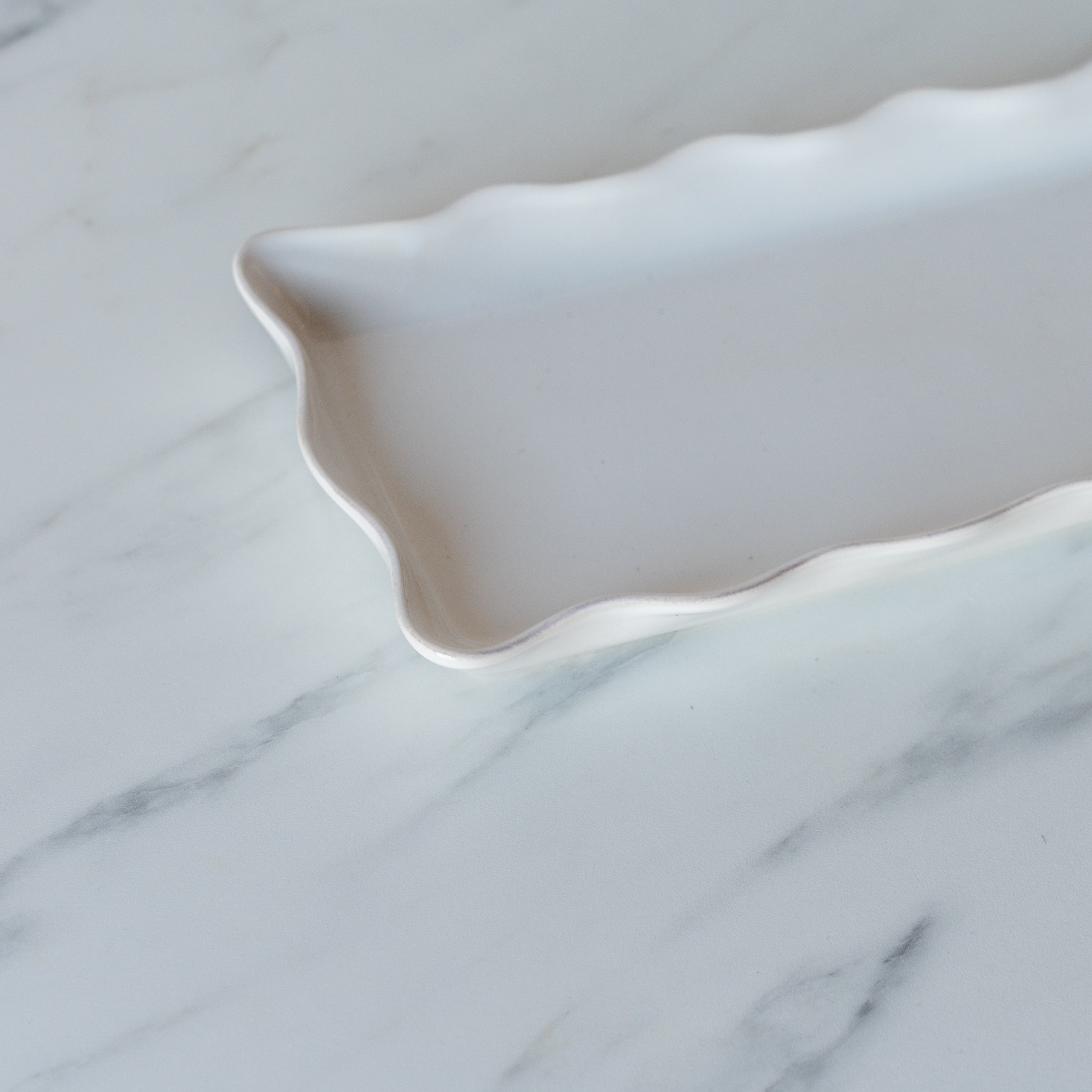Stoneware Tray with Ruffled Edge tray David Shaw