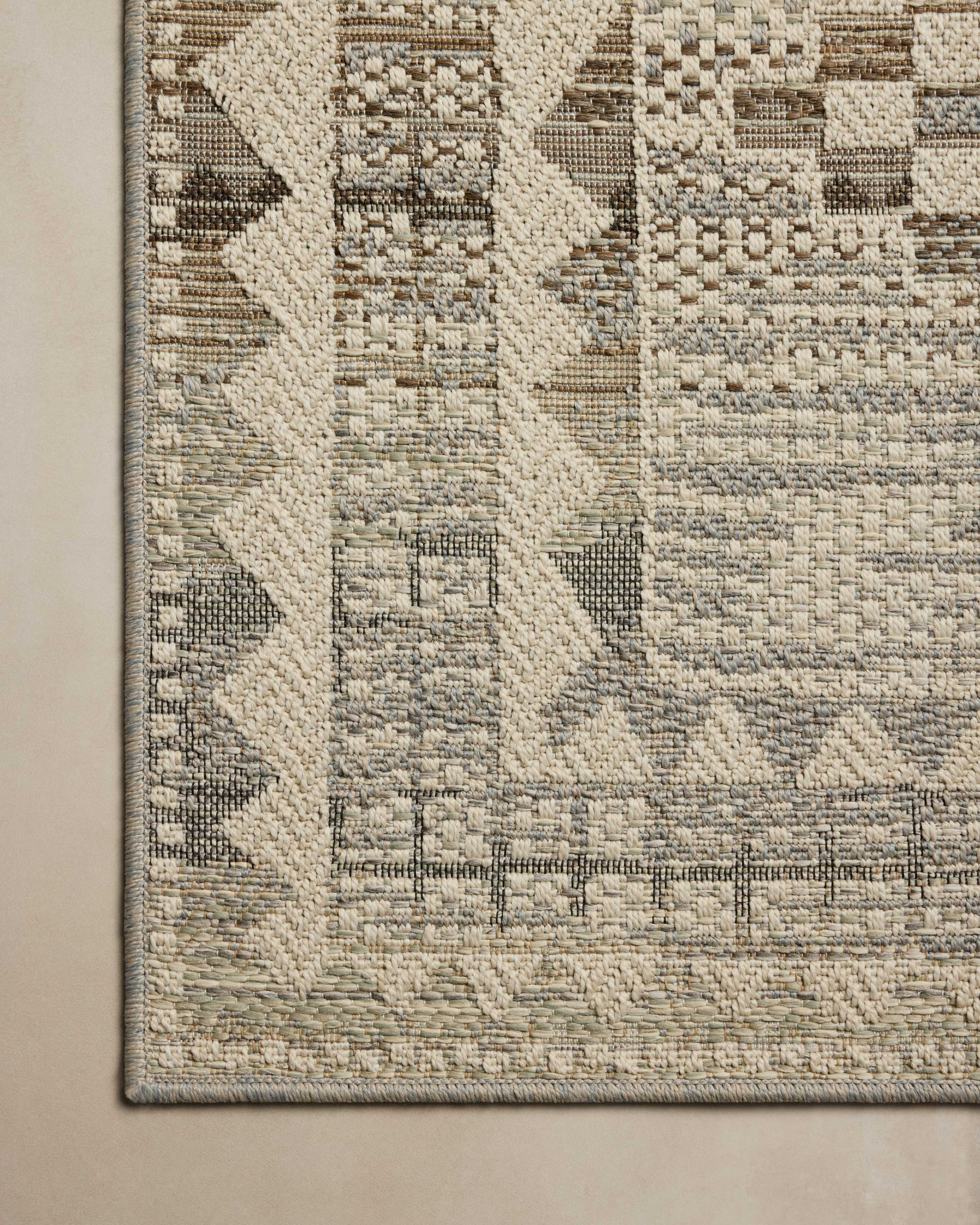 Loloi Saylor Ivory / Granite Indoor/Outdoor Rug RUGS - synthetic Loloi