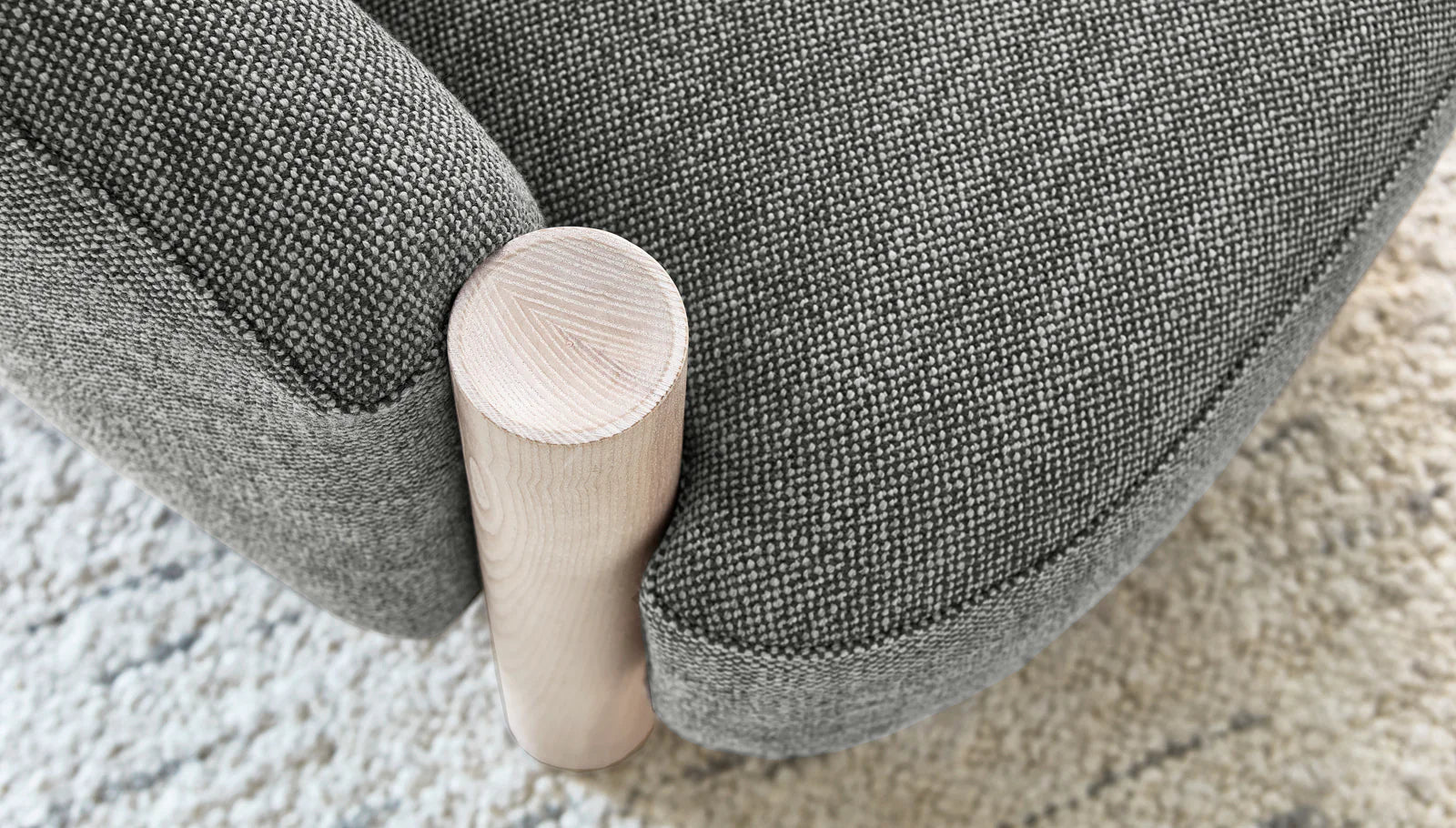 Spadina Sofa FURNITURE - sofa Gus