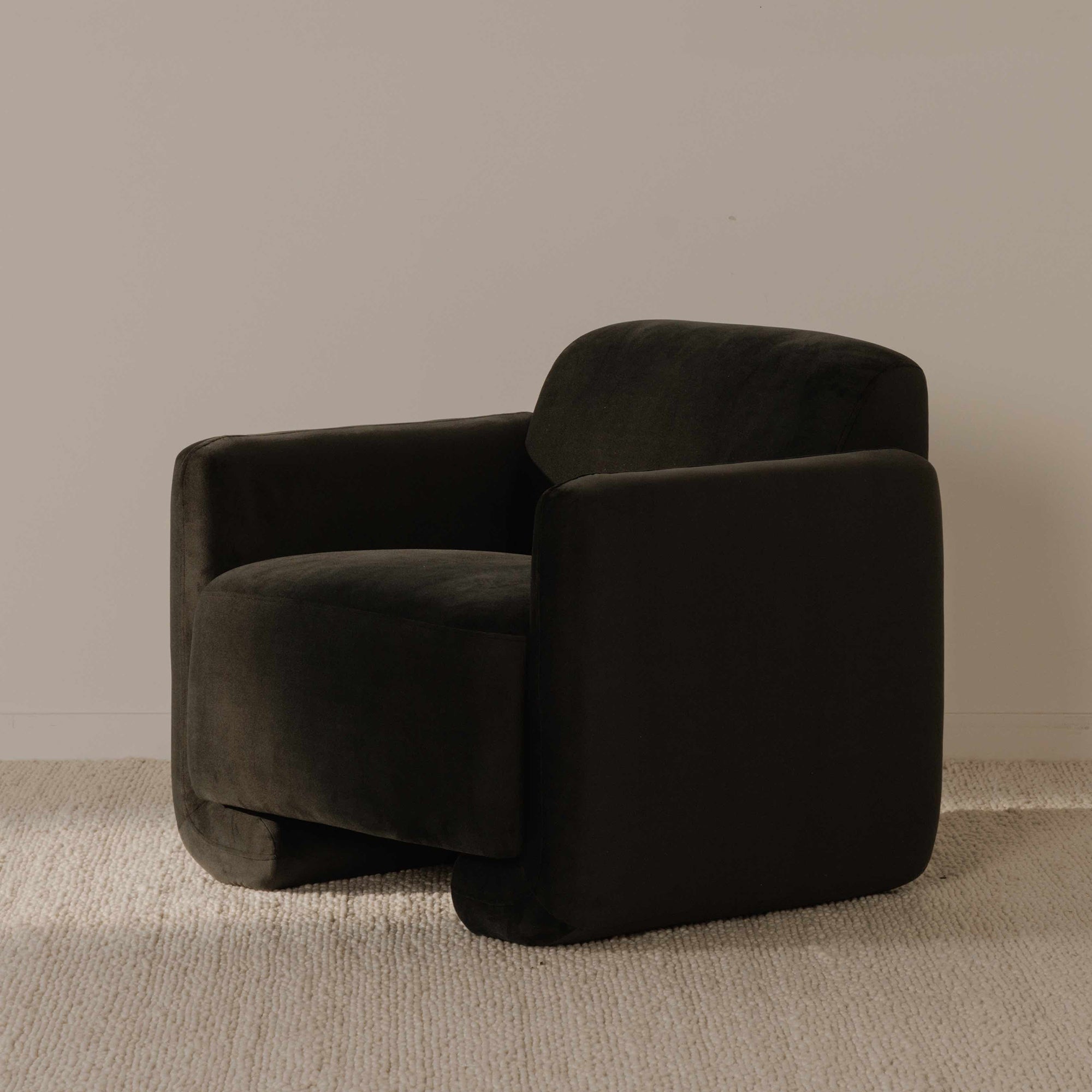 Fallon Accent Chair FURNITURE - accent chair Moe's Furniture