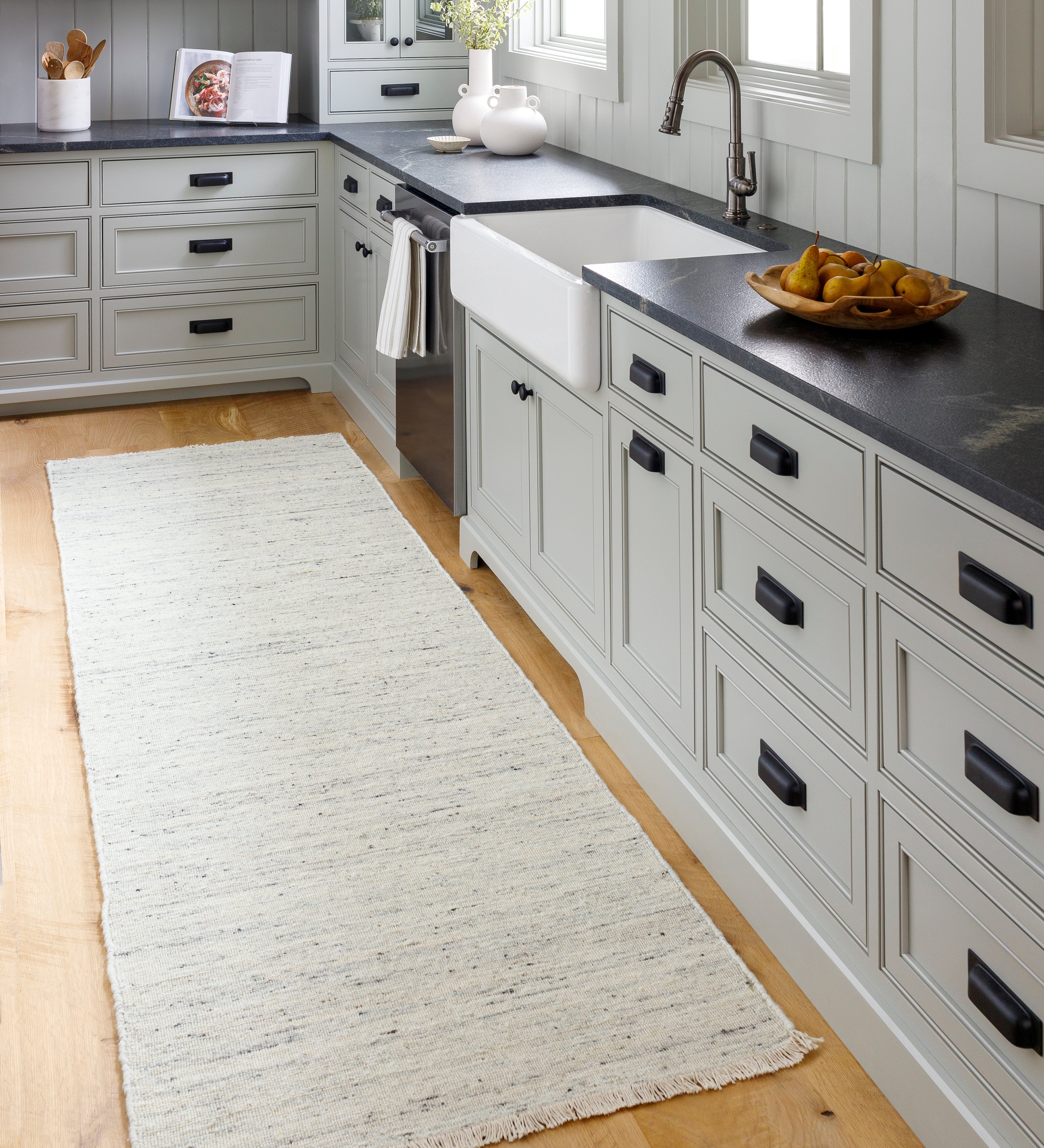 Hampton Ivory / Silver Rug RUGS - wool Surya