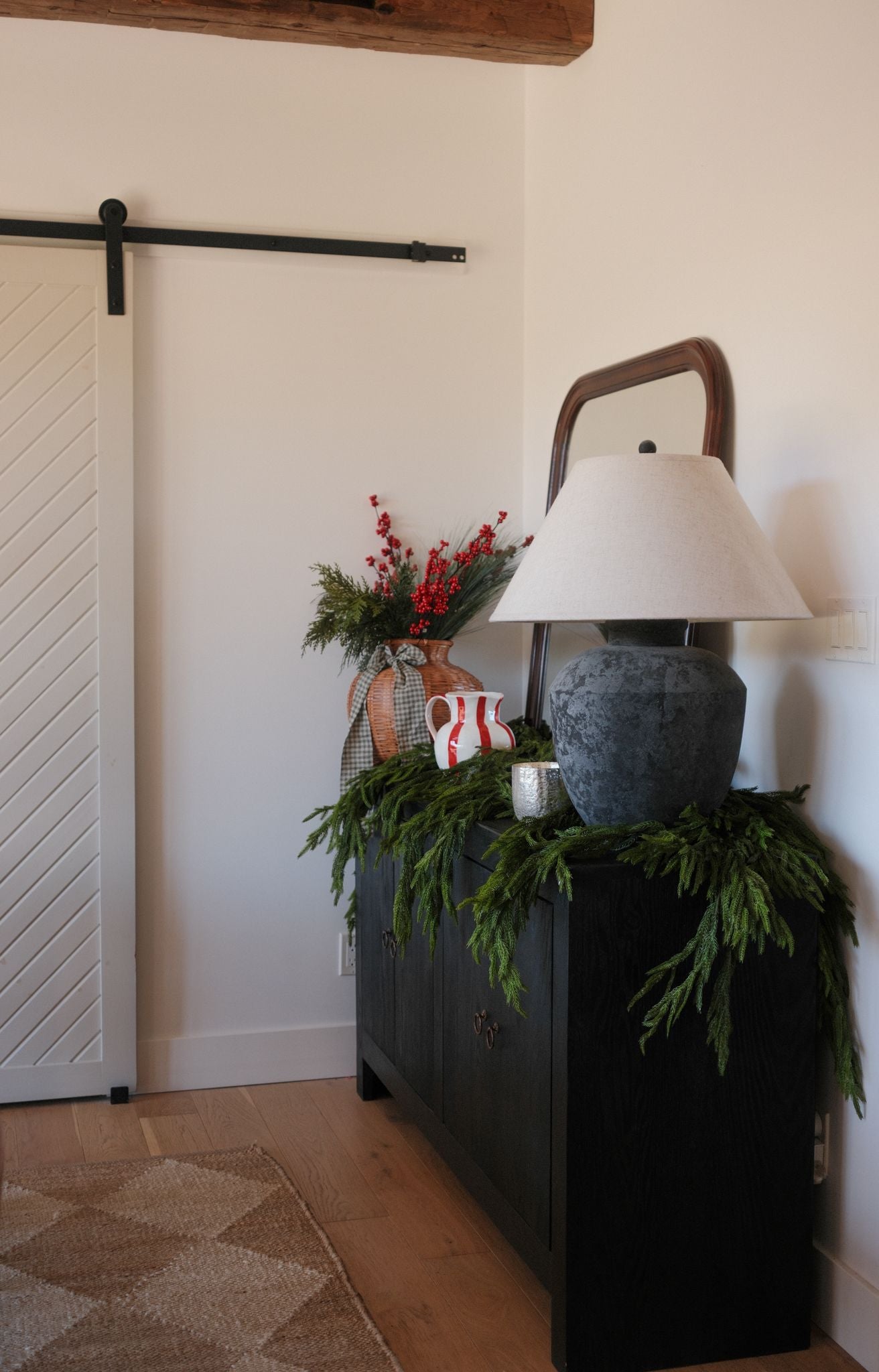 Faux Dripping Pine Garland – view 13