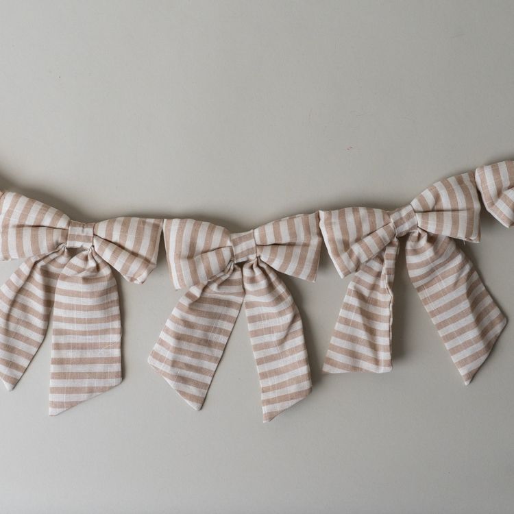 Fabric Bow Garland CHRISTMAS 2025 Luxe B Co (Faire) Sand Stripe