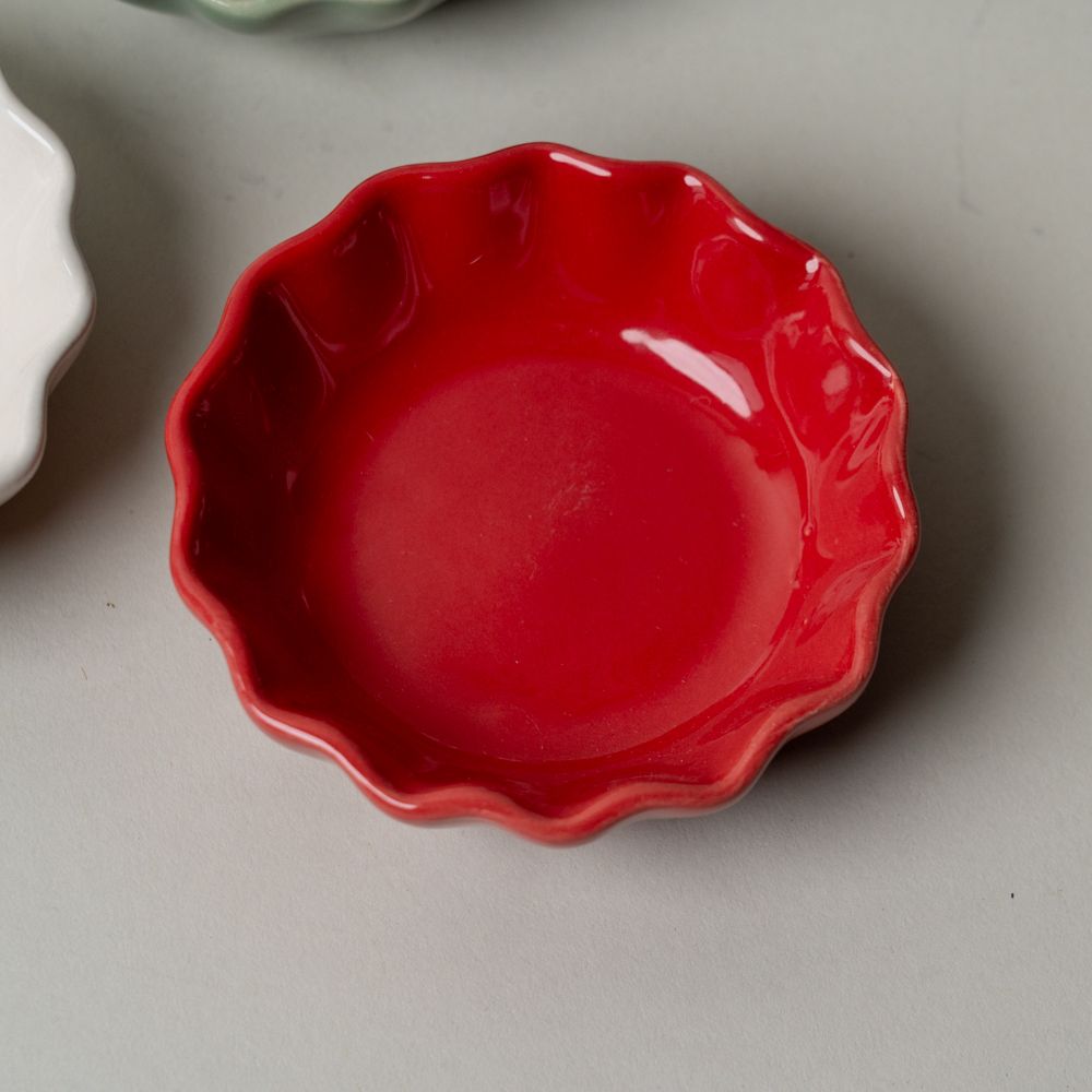 Red Stoneware Scallop Edge Bowl CHRISTMAS 2025 Creative Co-op (DYA)