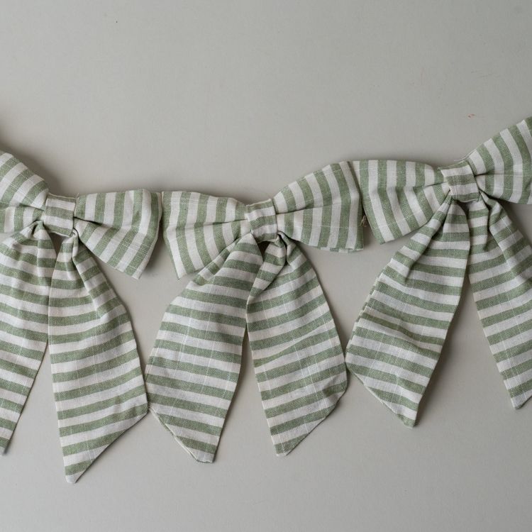 Fabric Bow Garland CHRISTMAS 2025 Luxe B Co (Faire) Green Stripe