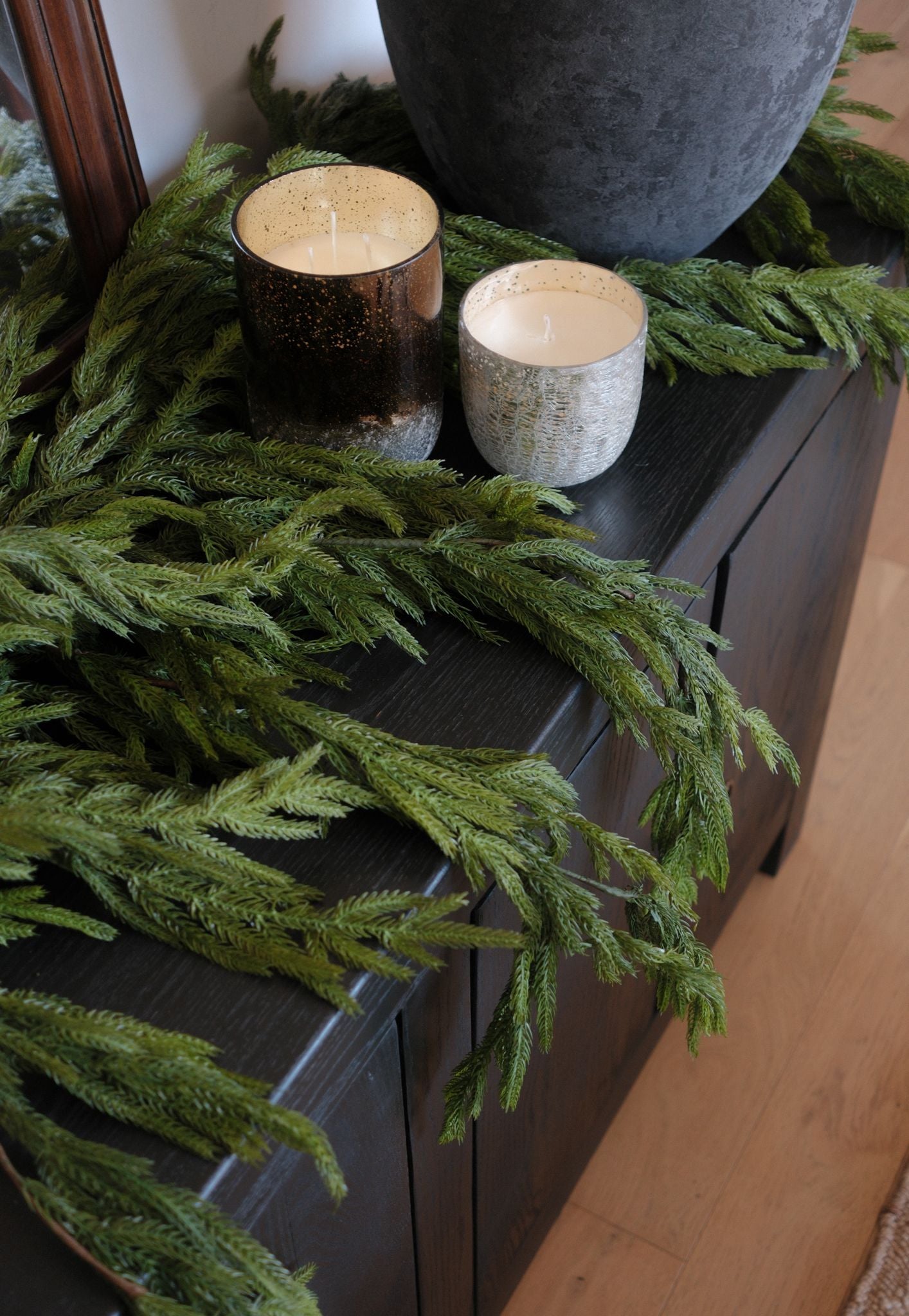 Faux Dripping Pine Garland – view 12