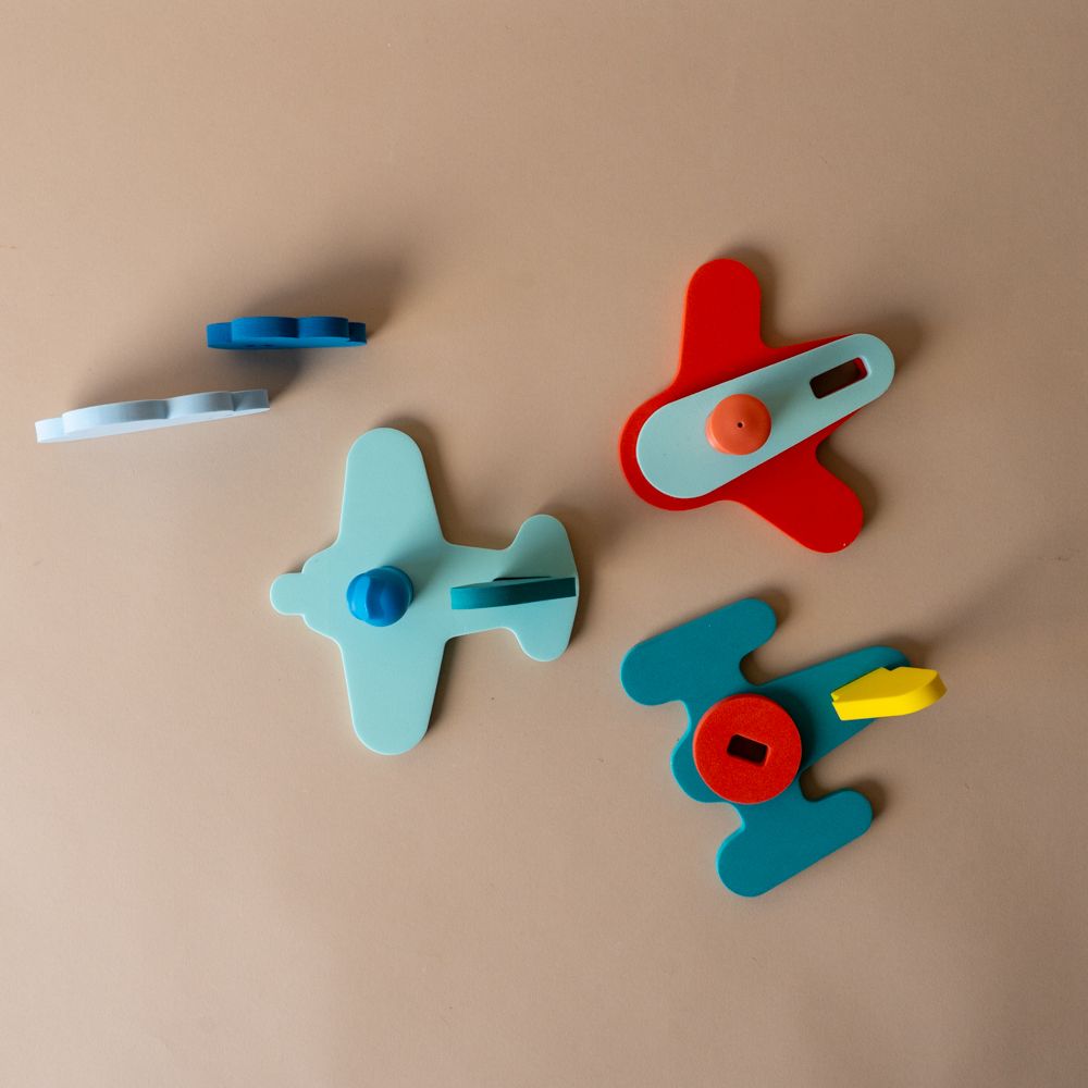 Airplane Foam Bath Friends FINNBIRD - bath toy FIRE THE IMAGINATION