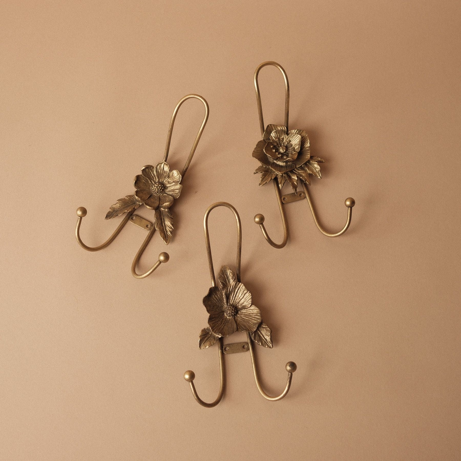 Flower Hook with Antique Gold Finish wall hook Vagabond Vintage (Faire)