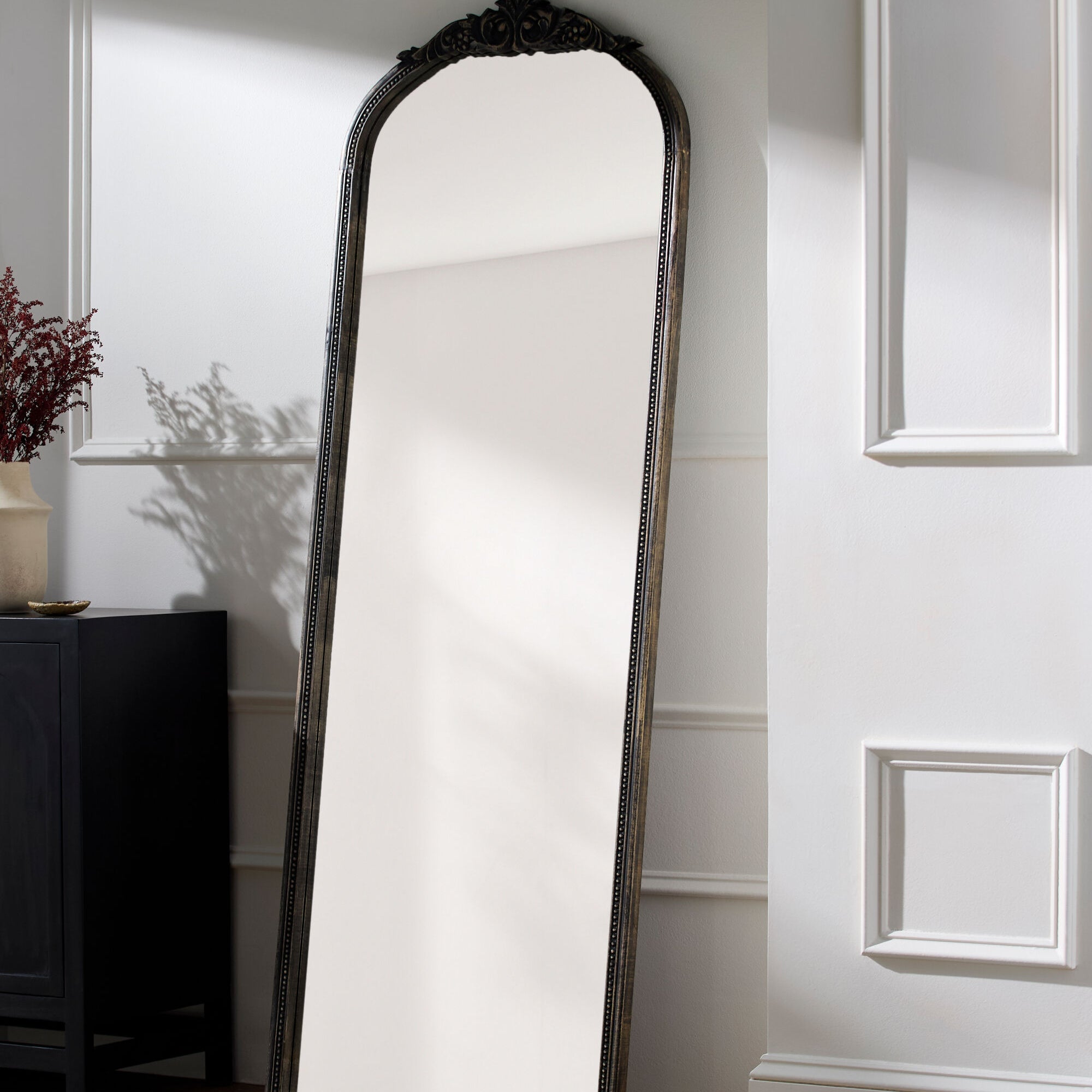 Noyah Floor Mirror MIRROR - Full Length Mirror Surya
