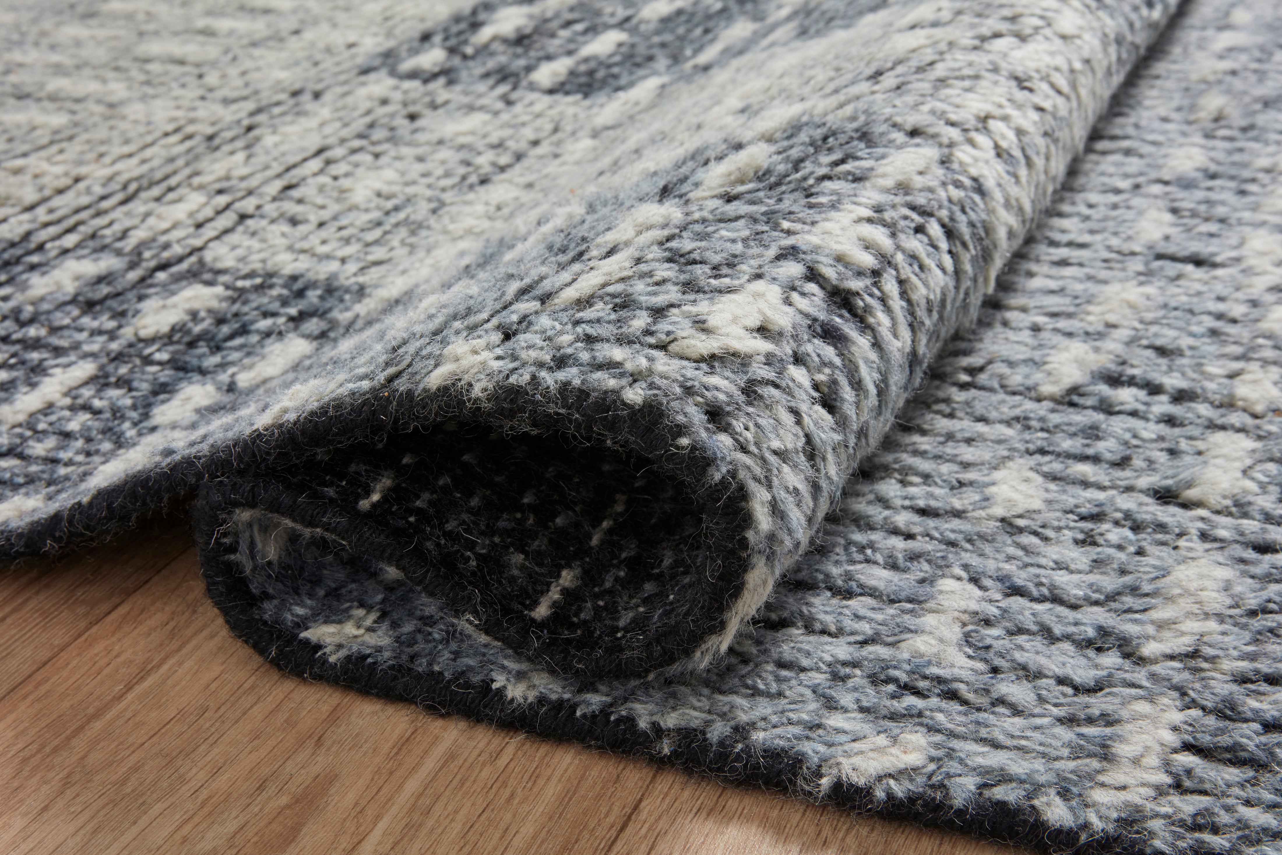 Amber Lewis x Loloi Gwyneth Denim / Sky Rug 2-patterned Loloi