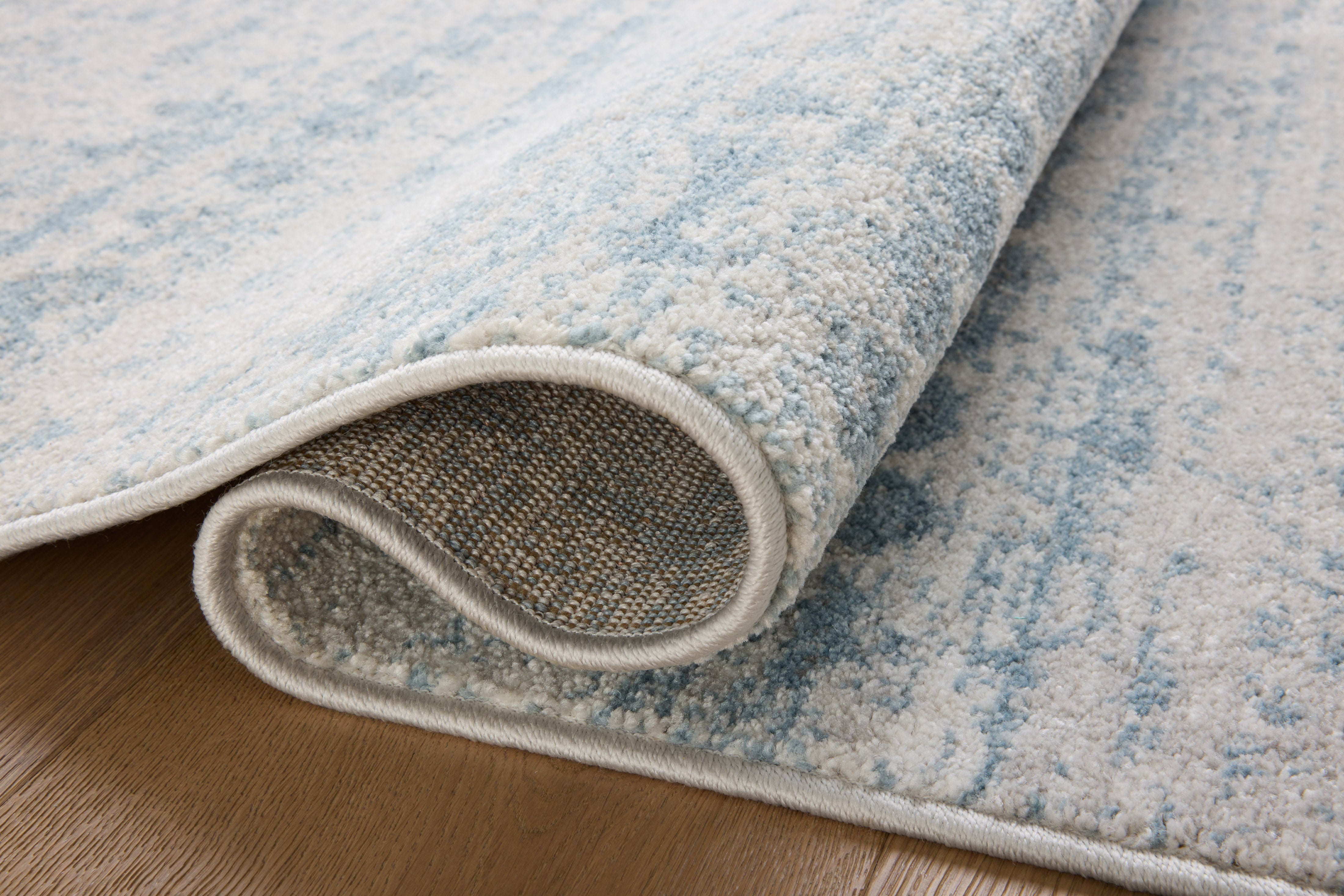 OVERSTOCK RUG - Loloi Kamala Sky / Dove Rug - 5'3" x 7'9" IN STORE - Sale Rug Loloi