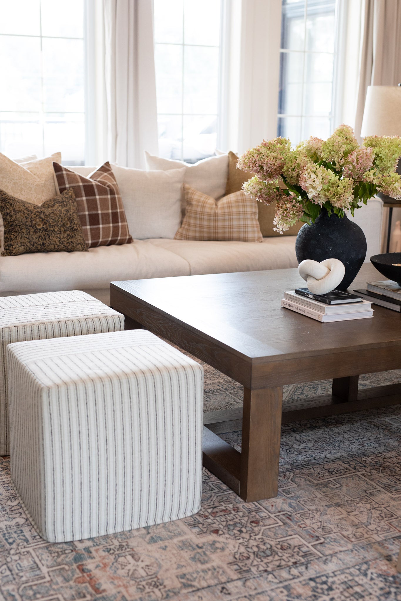 Chris Loves Julia x Loloi Jules Natural / Ocean Rug 0-patterned Loloi