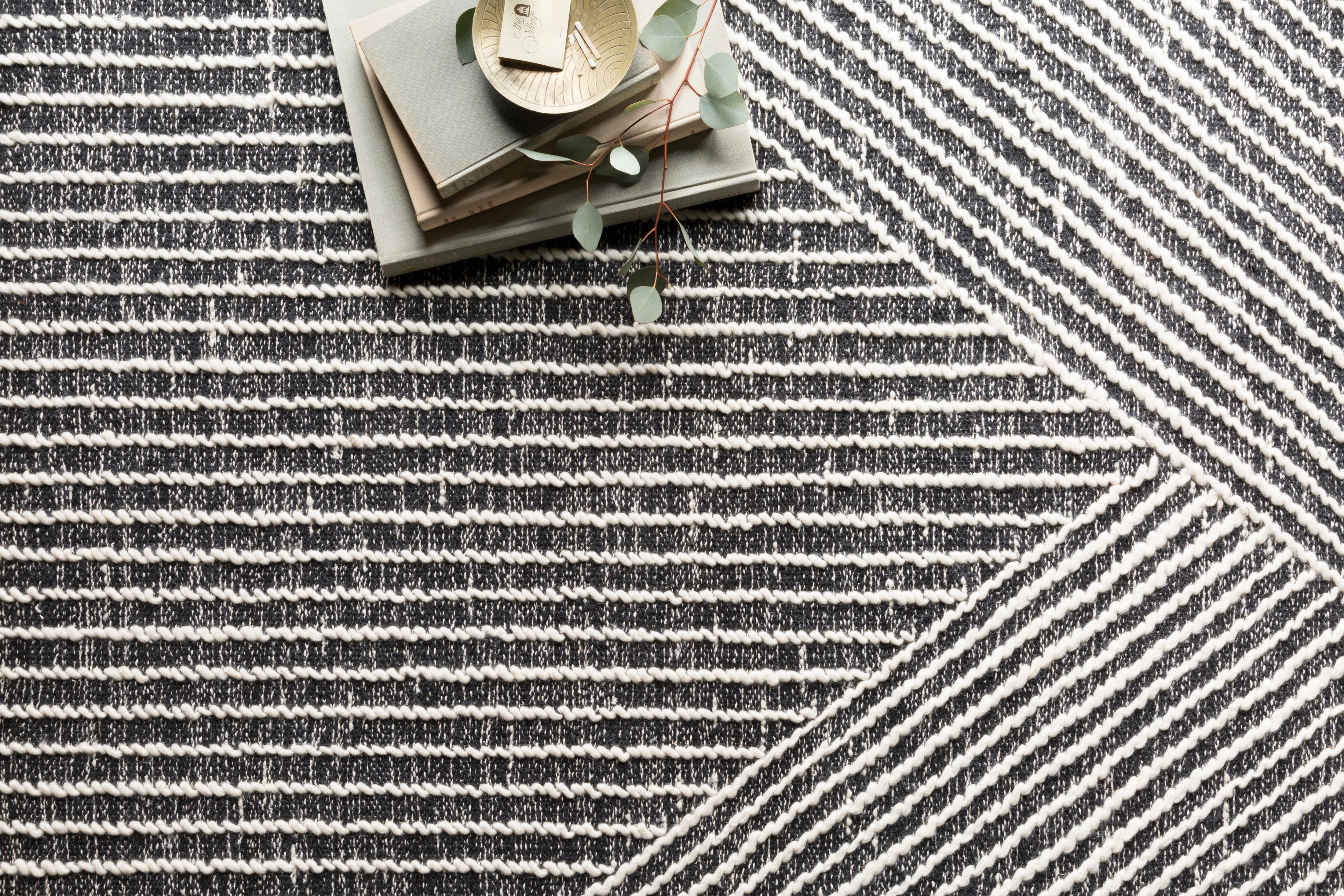 Loloi Newton Charcoal / Ivory Rug patterned rugs Loloi