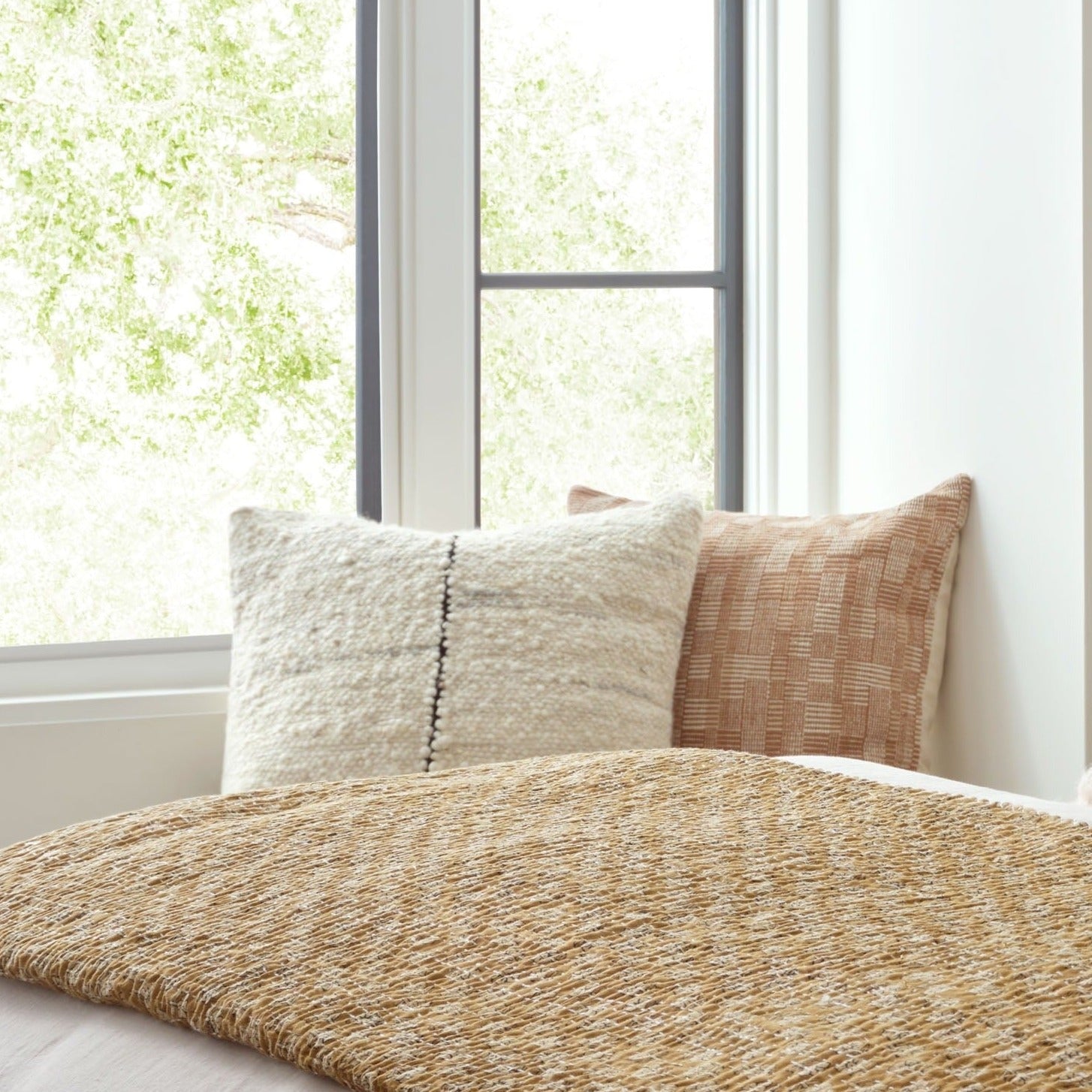 Amber Lewis x Loloi Carla Pillow Throw Pillow Loloi