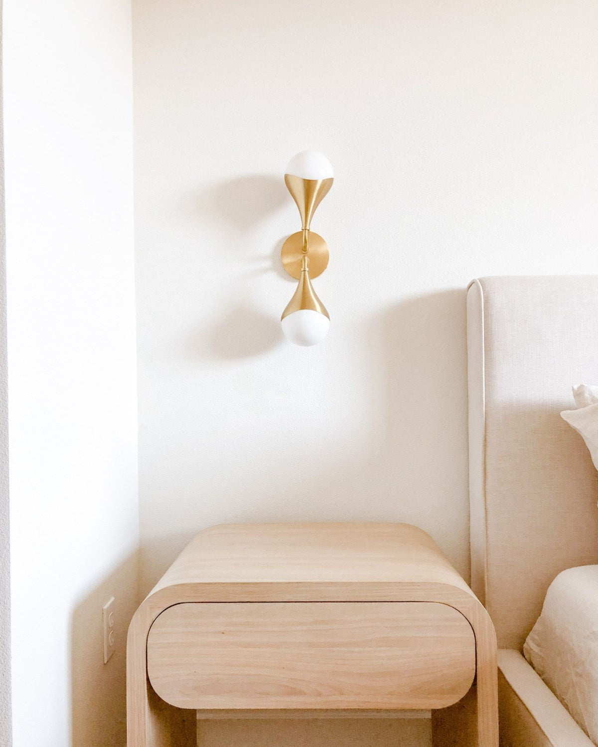 Ariana Double Wall Sconce sconce Hudson Valley Lighting